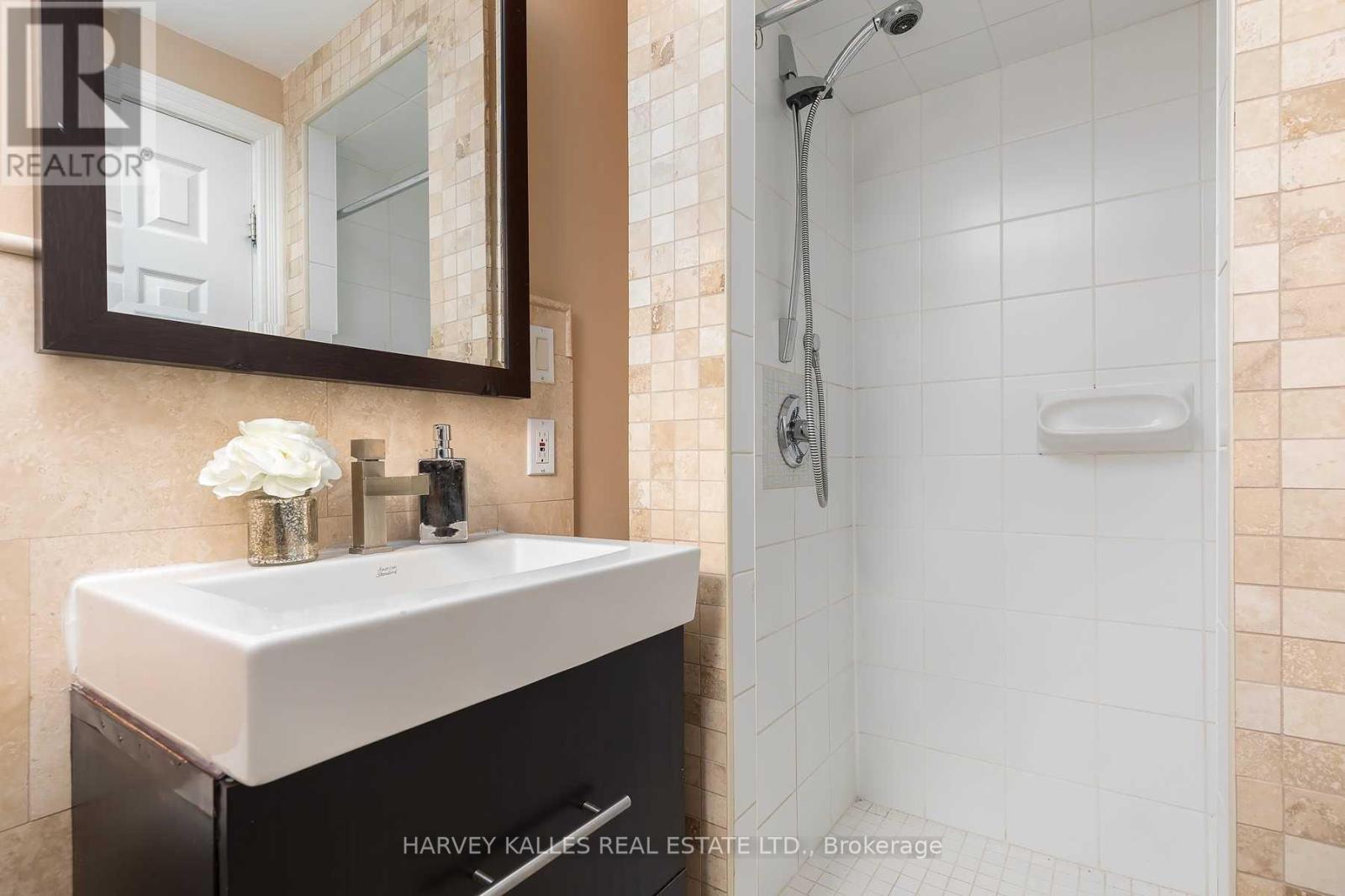 48 Bunty Lane, Toronto, Ontario  M2K 1W6 - Photo 22 - C12963374