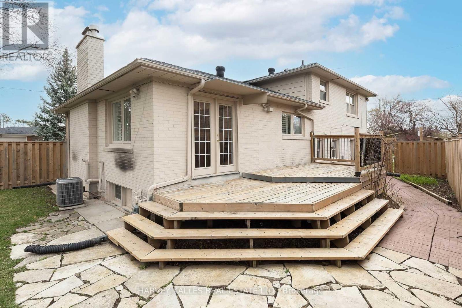 48 Bunty Lane, Toronto, Ontario  M2K 1W6 - Photo 28 - C12963374