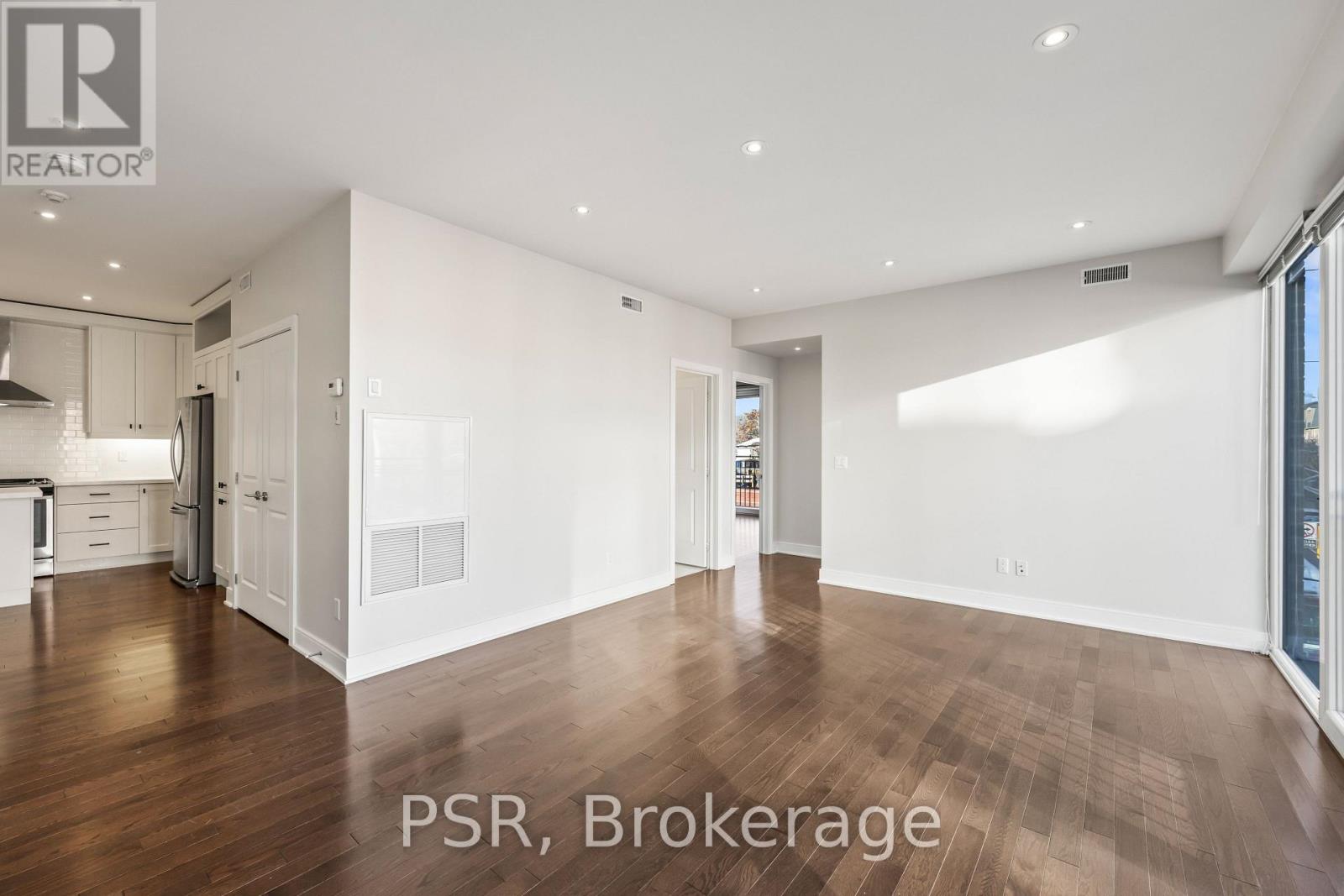 4 - 114 Ossington Avenue, Toronto, Ontario  M6J 2Z4 - Photo 10 - C12963376