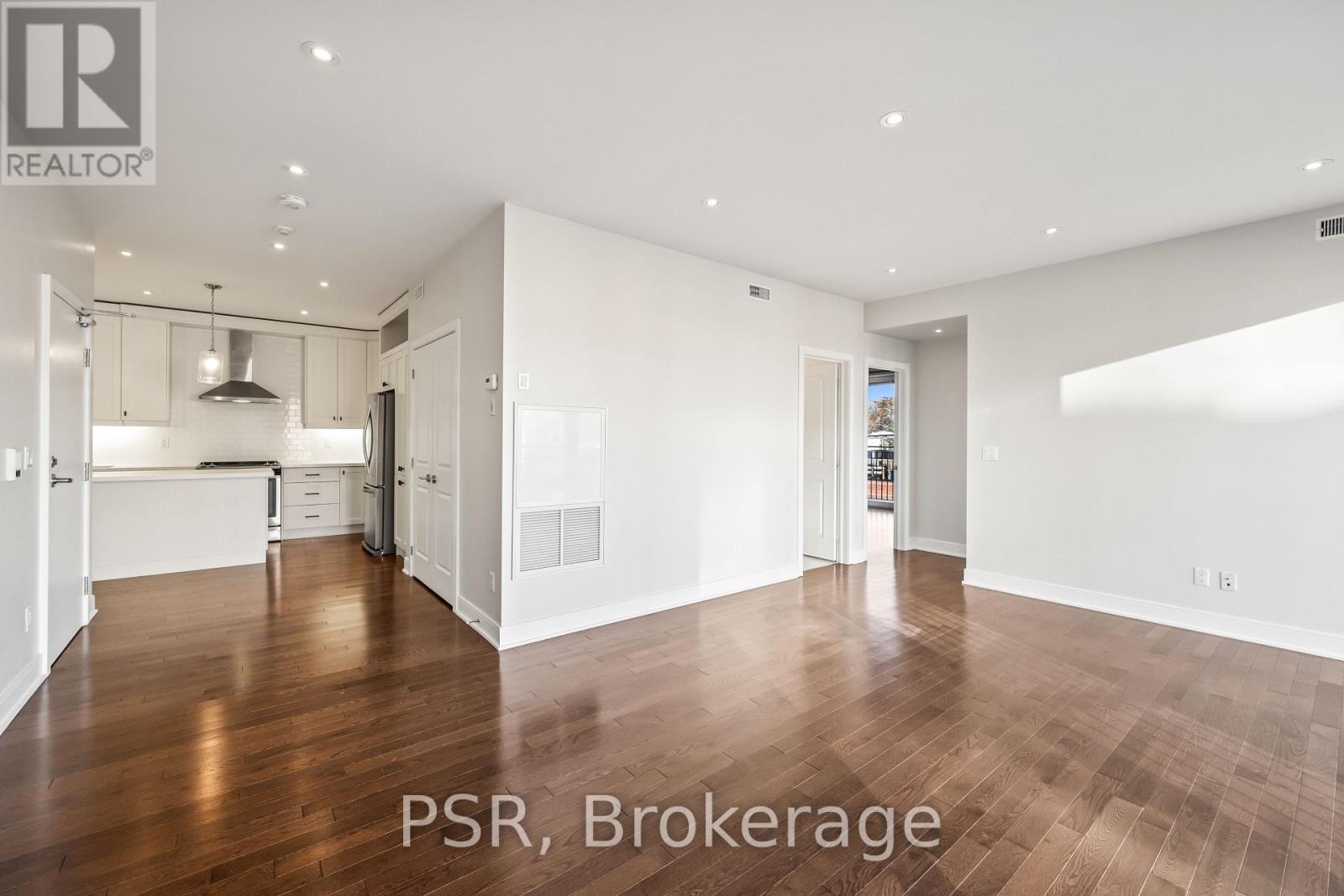 4 - 114 Ossington Avenue, Toronto, Ontario  M6J 2Z4 - Photo 11 - C12963376