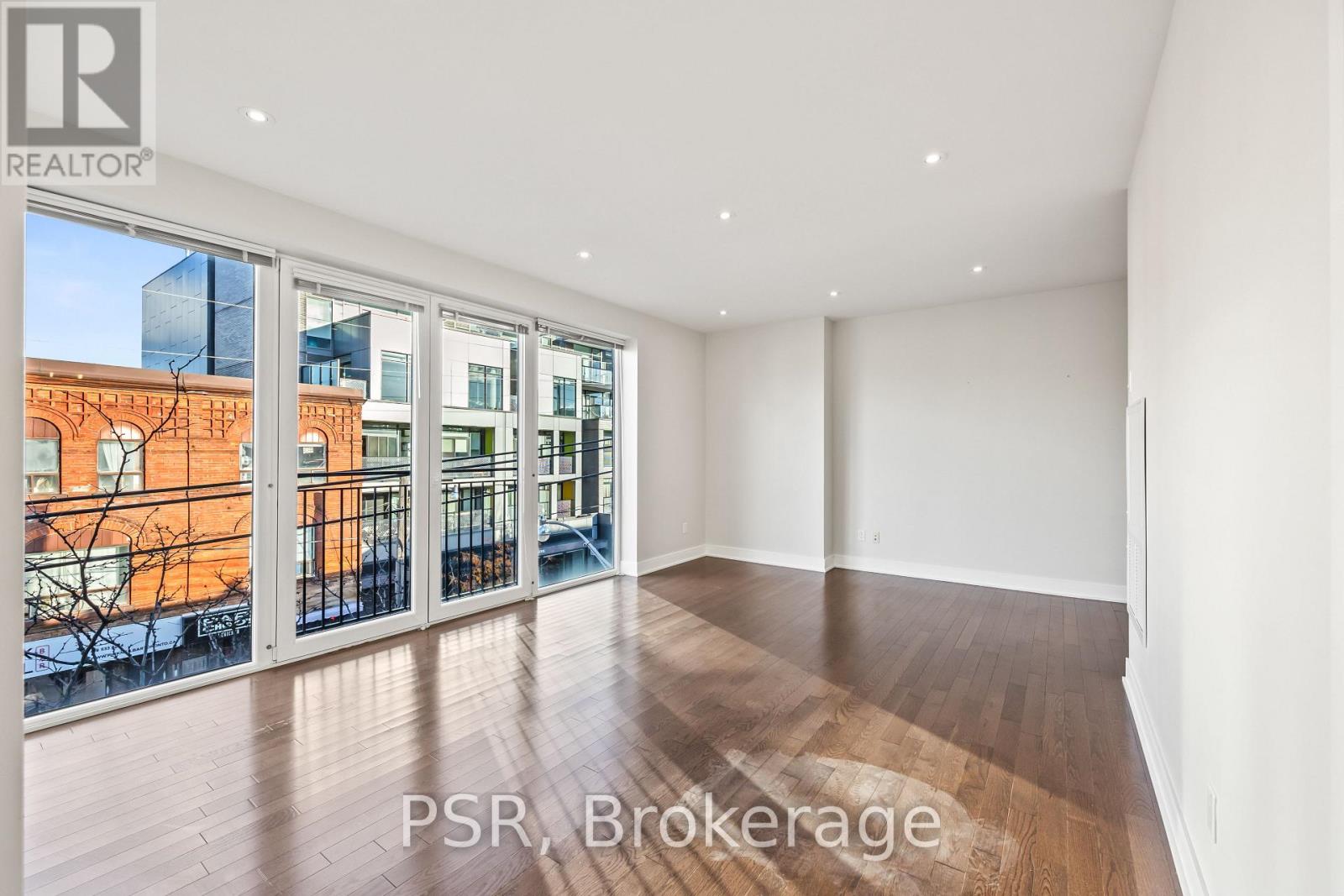 4 - 114 Ossington Avenue, Toronto, Ontario  M6J 2Z4 - Photo 14 - C12963376