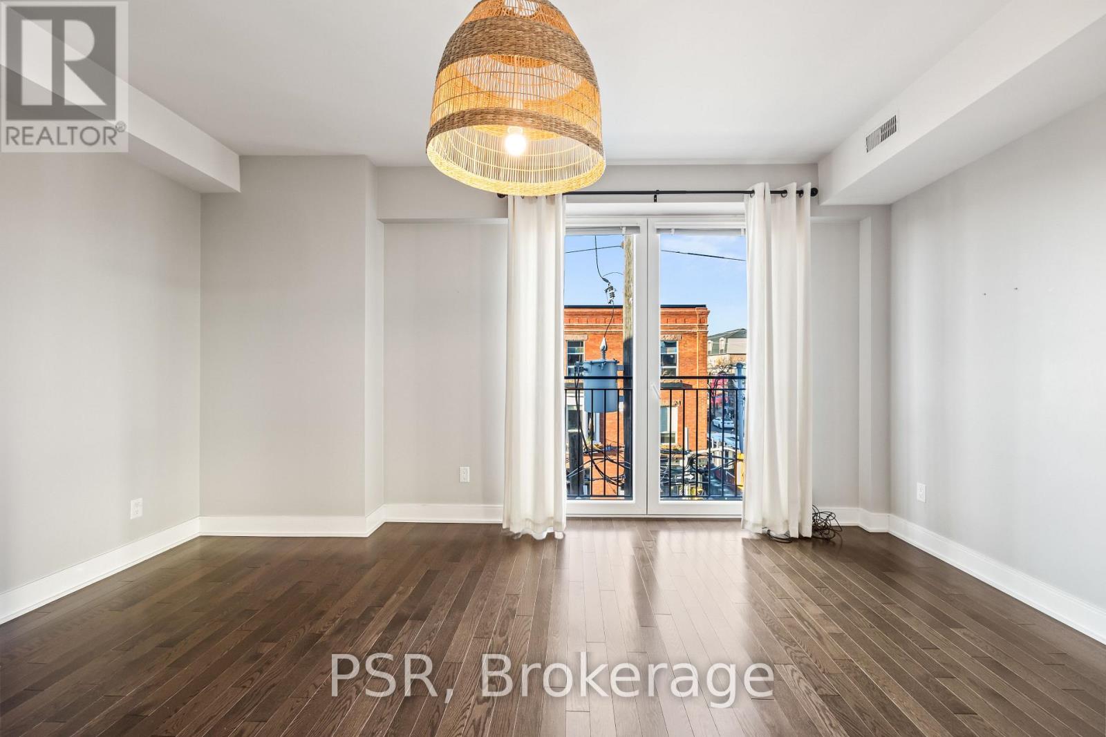 4 - 114 Ossington Avenue, Toronto, Ontario  M6J 2Z4 - Photo 21 - C12963376