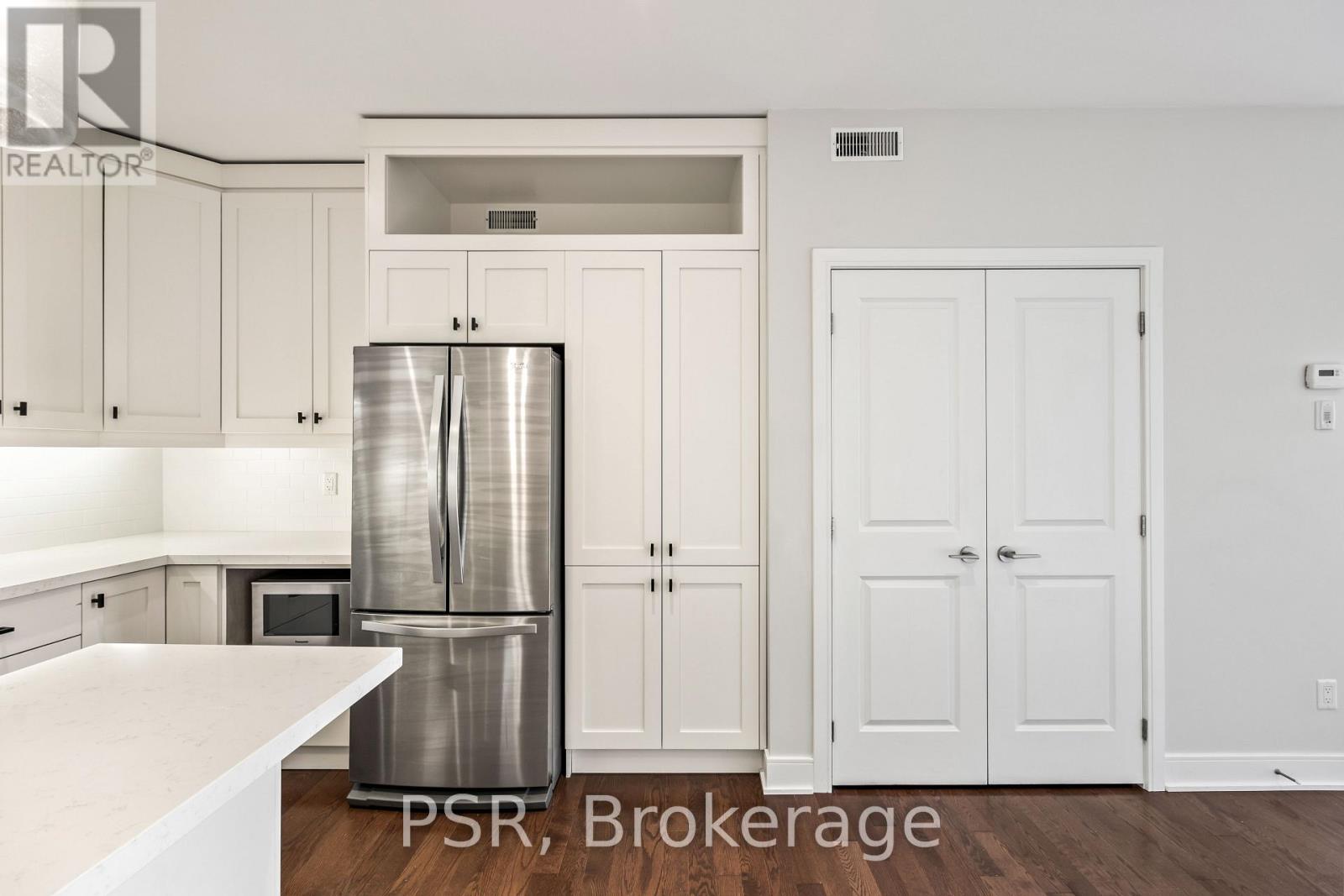 4 - 114 Ossington Avenue, Toronto, Ontario  M6J 2Z4 - Photo 5 - C12963376