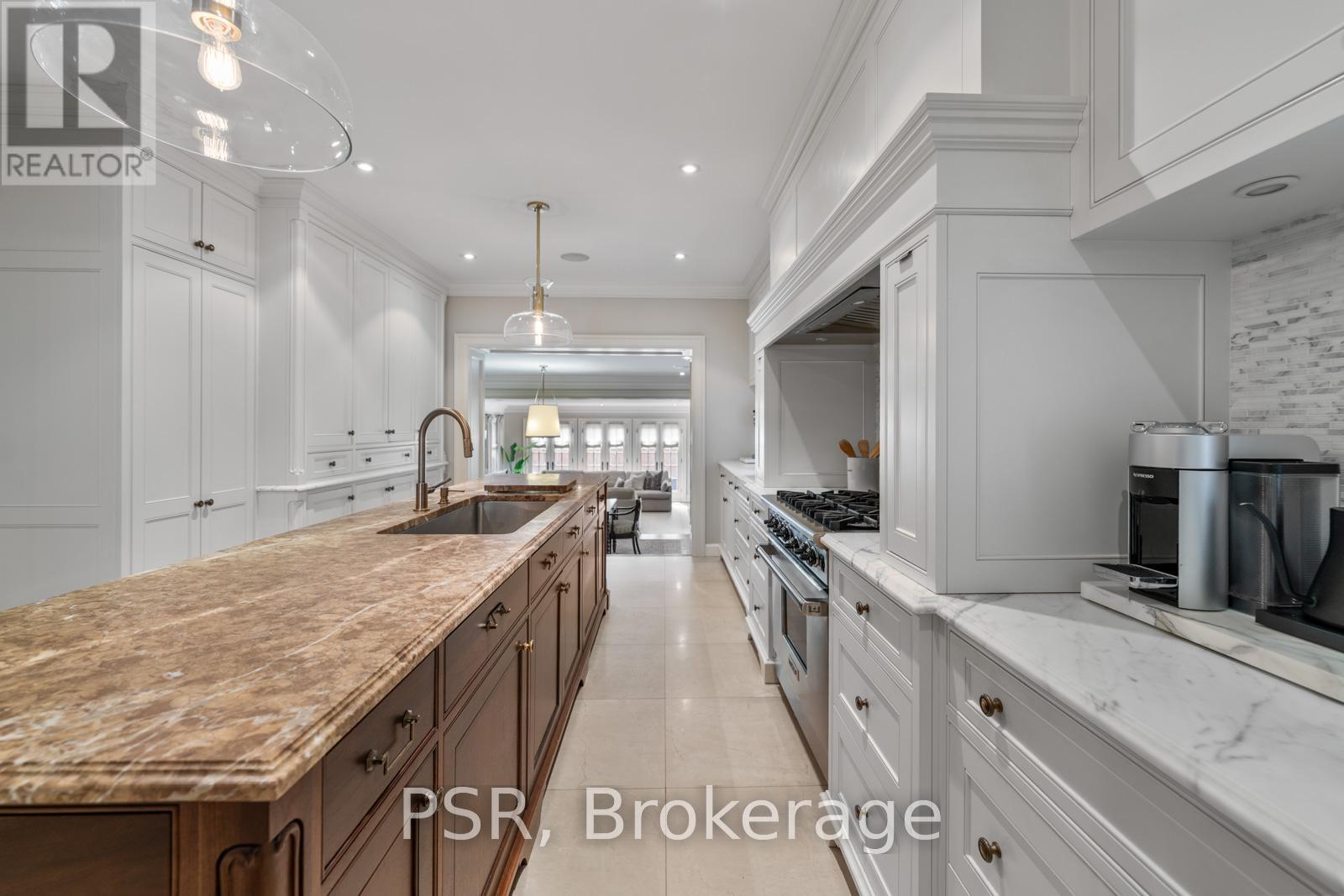 80 Old Forest Hill Road, Toronto, Ontario  M5P 2R5 - Photo 17 - C12963400