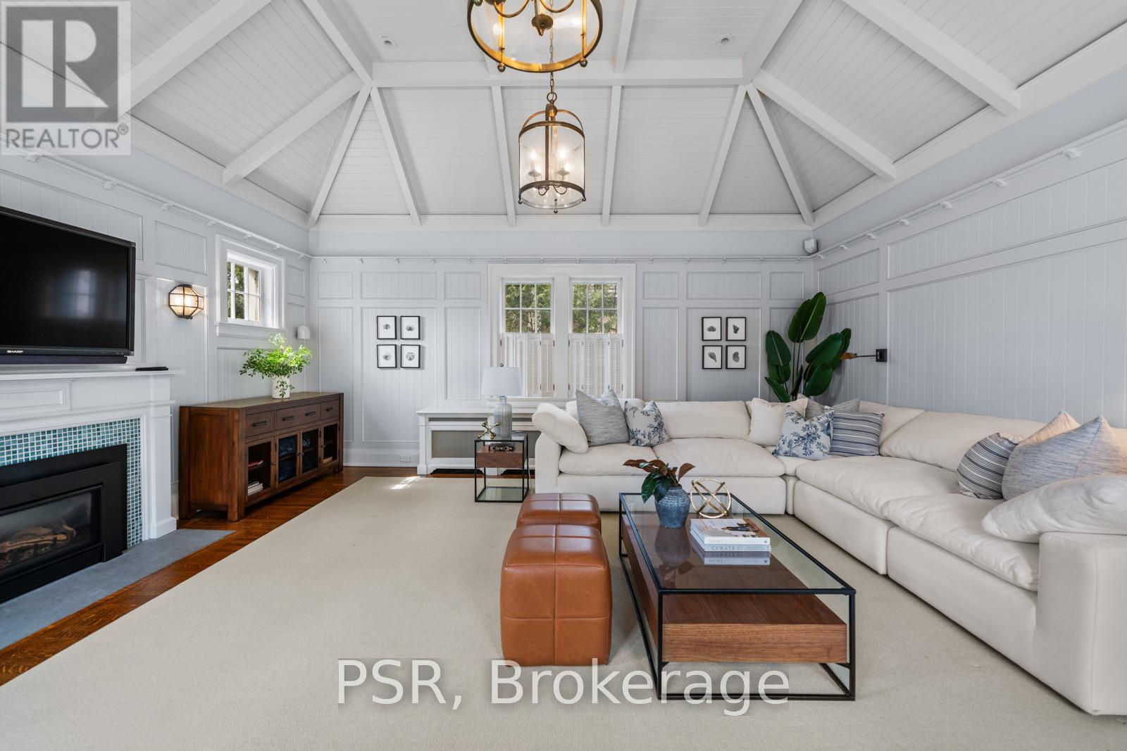 80 Old Forest Hill Road, Toronto, Ontario  M5P 2R5 - Photo 3 - C12963400