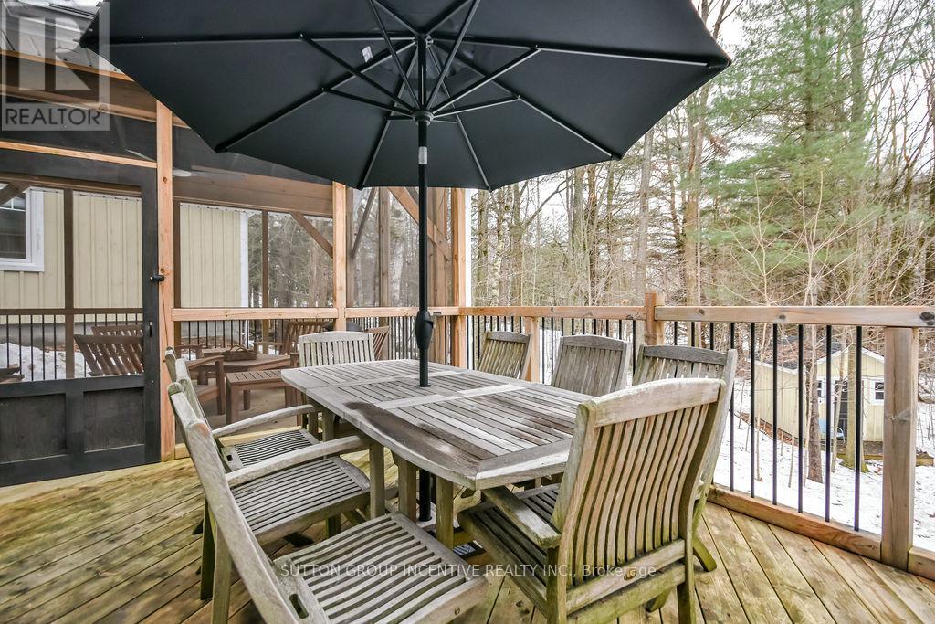 11 Beechwood Road, Oro-Medonte, Ontario  L4M 4Y8 - Photo 14 - S12962818