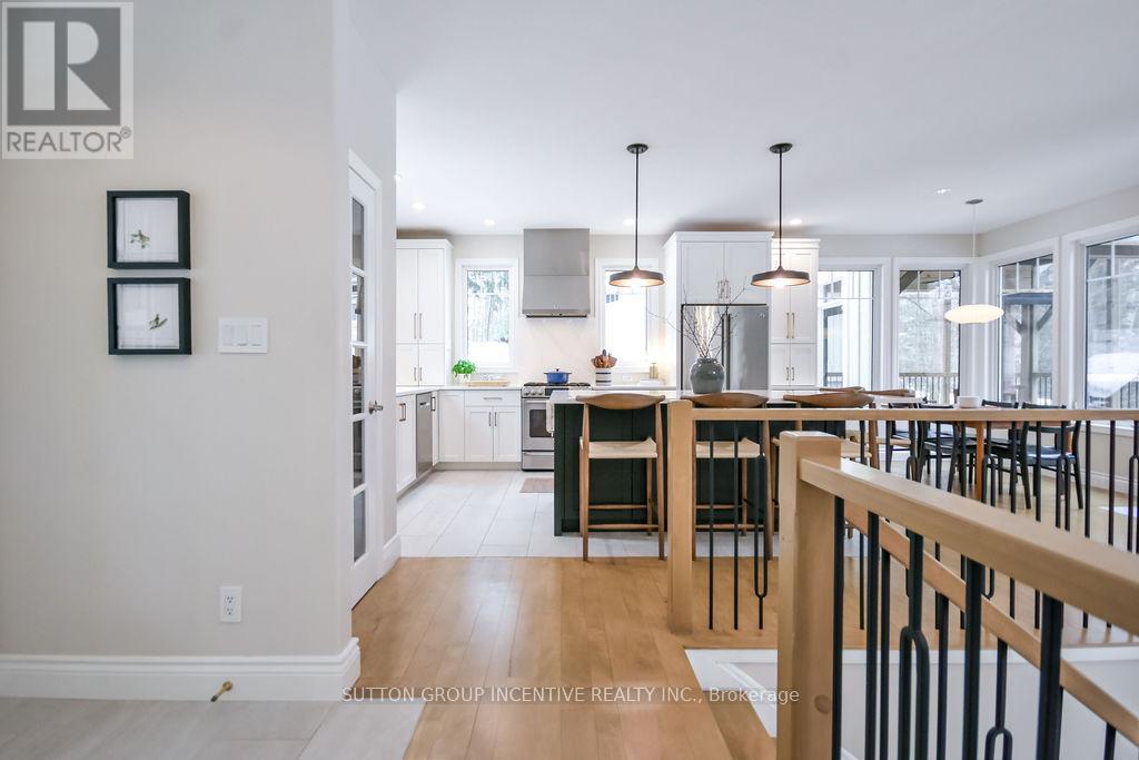 11 Beechwood Road, Oro-Medonte, Ontario  L4M 4Y8 - Photo 15 - S12962818