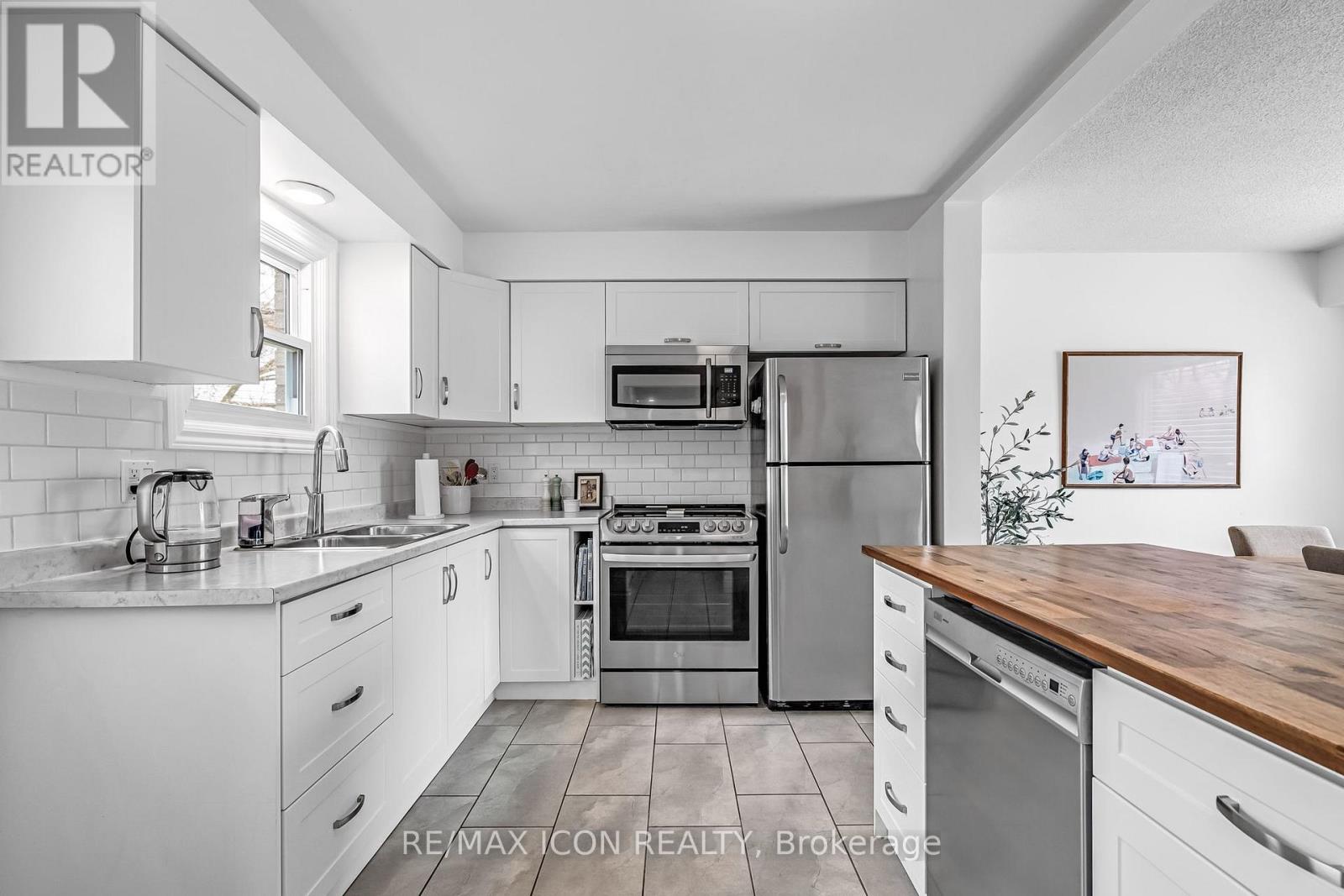 82 Bloomsbury Court, London East, Ontario  N5V 3N8 - Photo 12 - X12963166