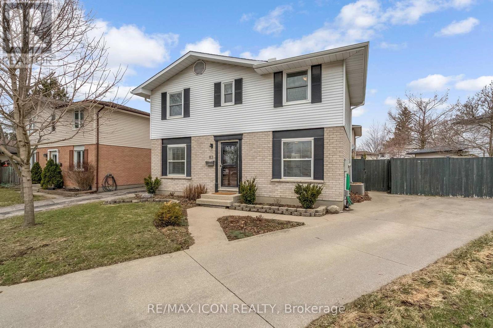 82 Bloomsbury Court, London East, Ontario  N5V 3N8 - Photo 2 - X12963166