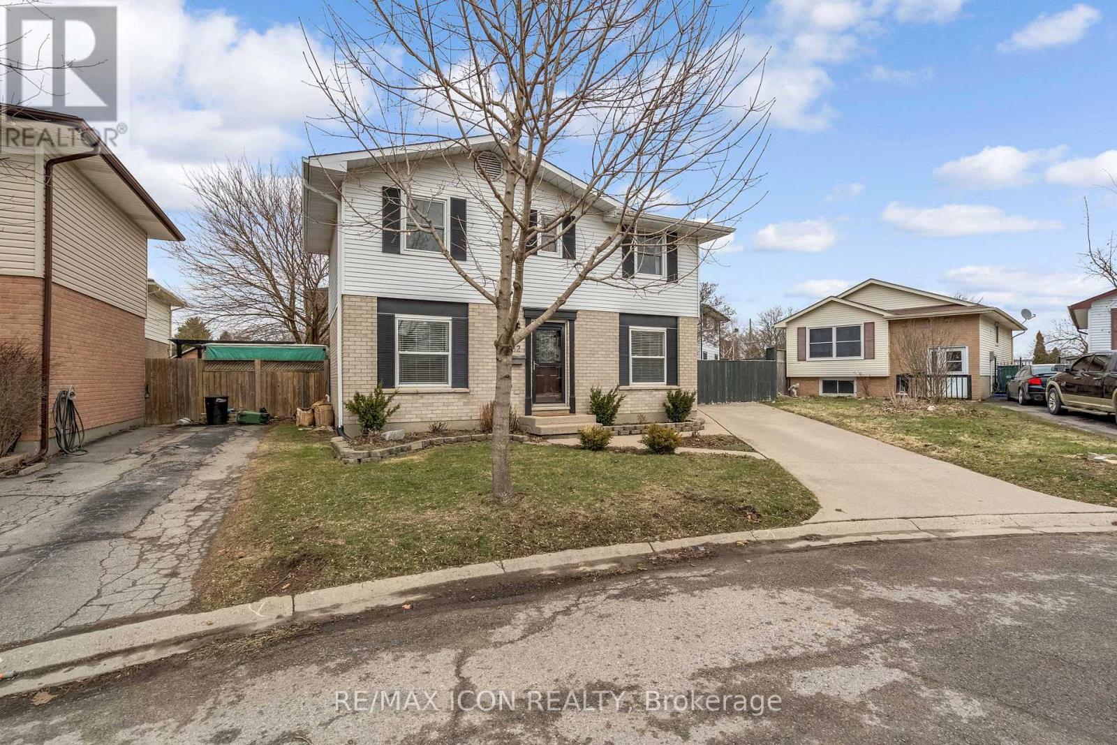 82 Bloomsbury Court, London East, Ontario  N5V 3N8 - Photo 3 - X12963166