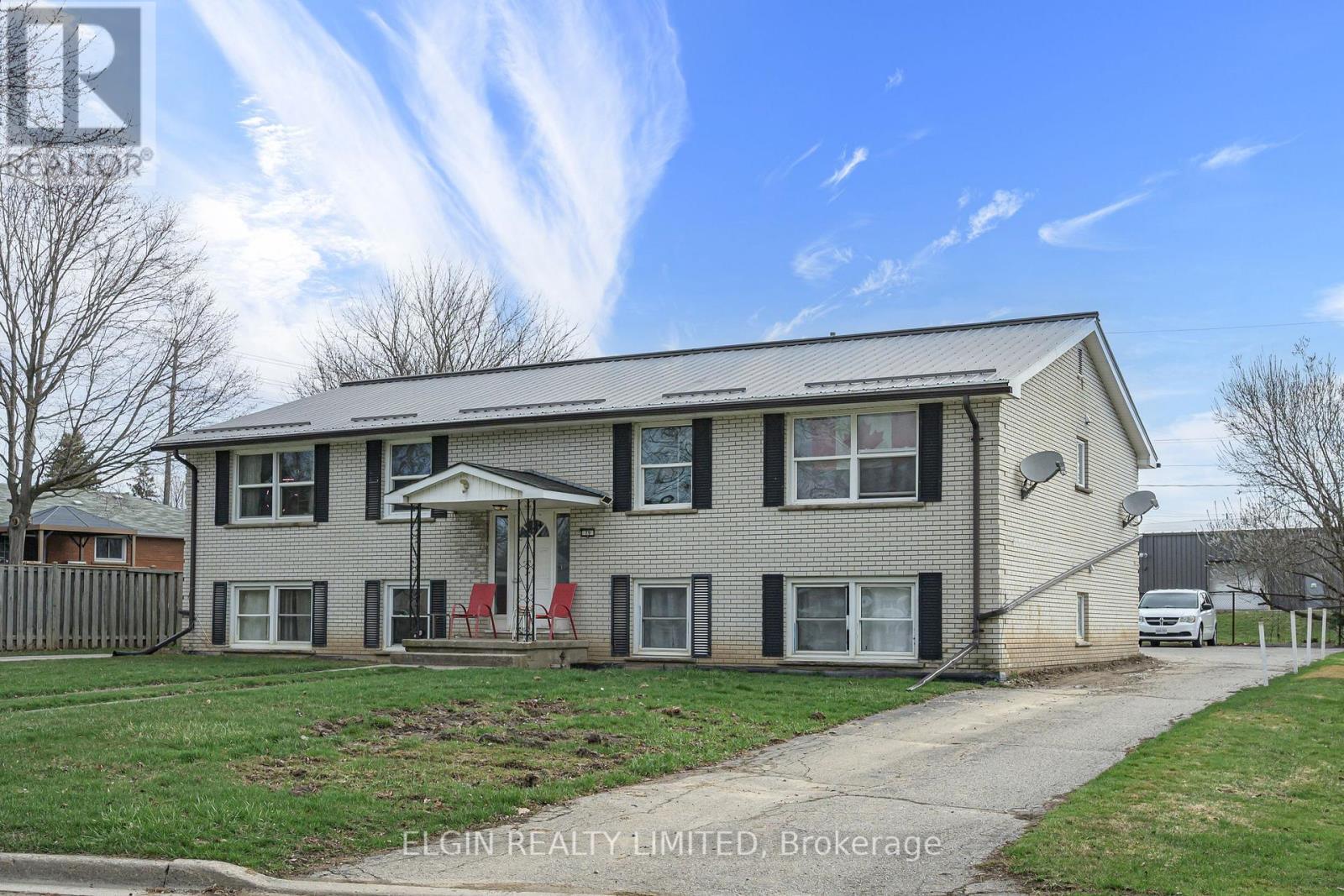 79 Joyce Street, St. Thomas, Ontario  N5P 3M3 - Photo 3 - X12963218