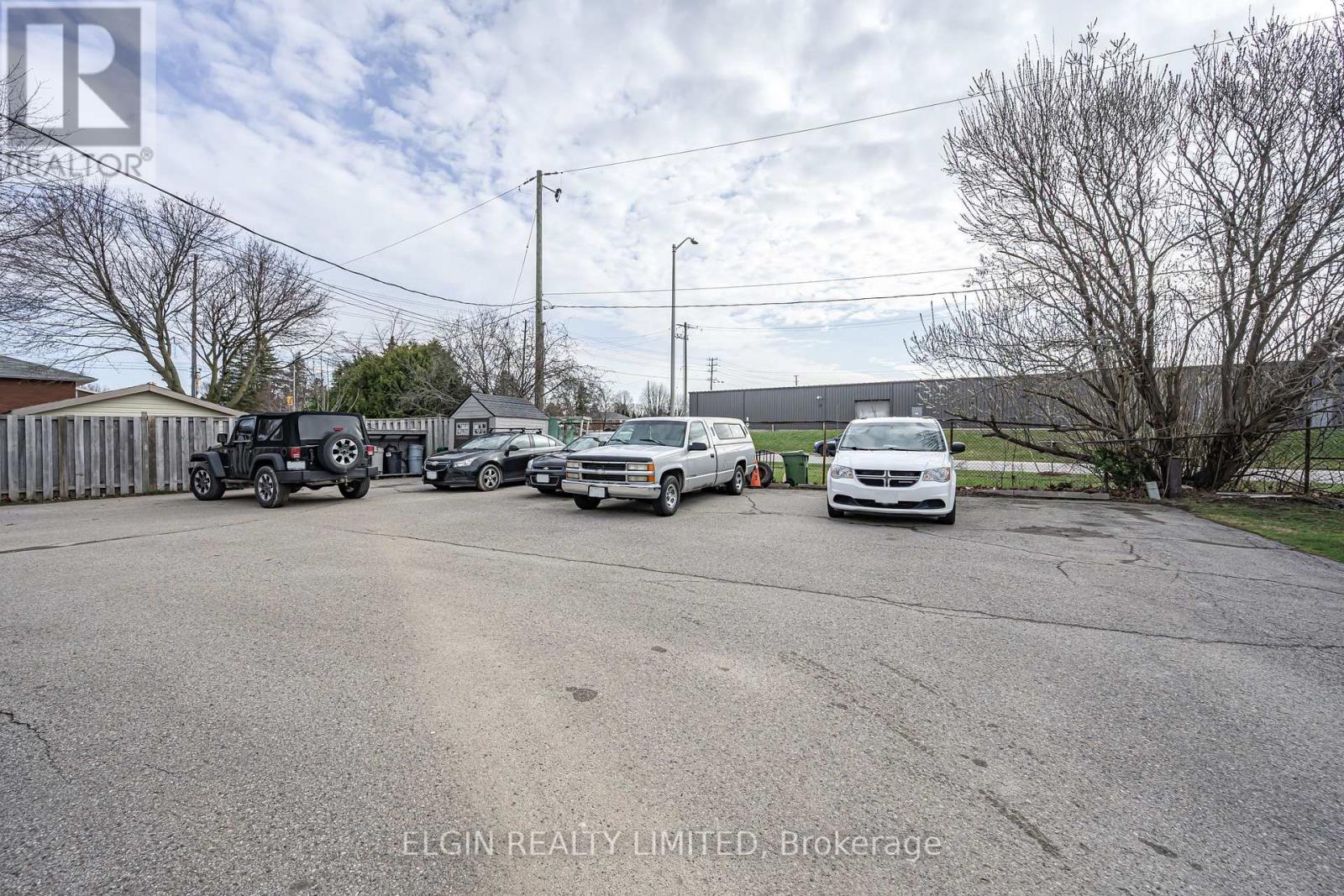 79 Joyce Street, St. Thomas, Ontario  N5P 3M3 - Photo 7 - X12963218