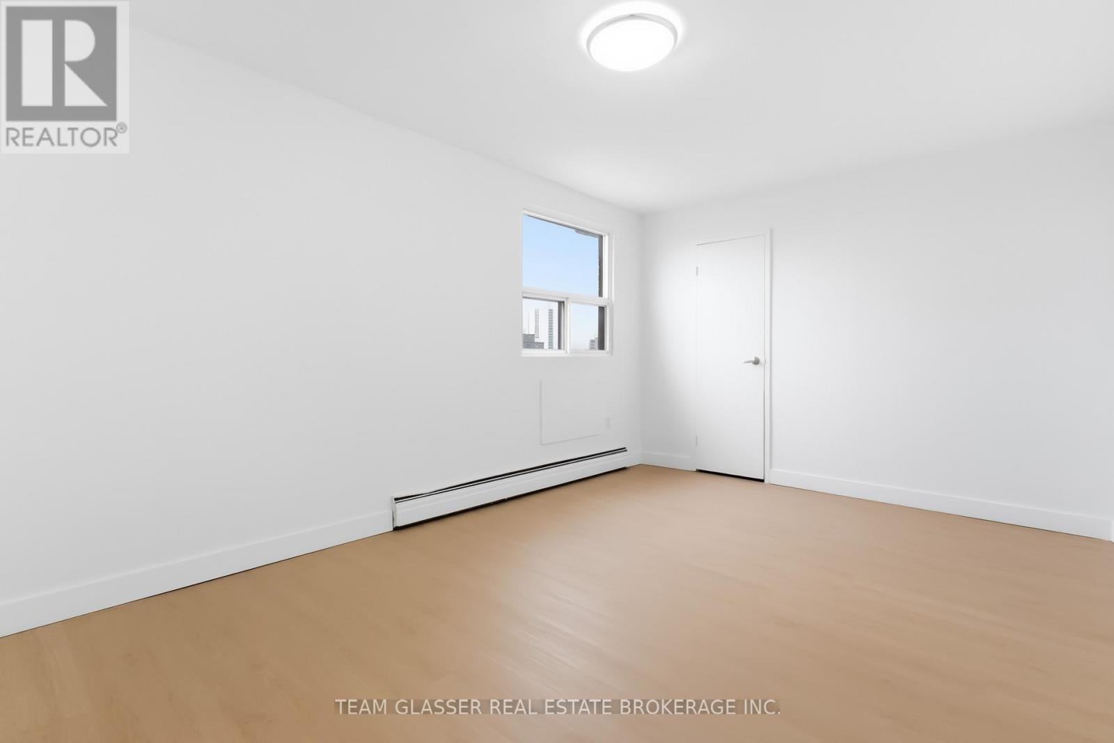 802 - 498 Queens Avenue, London East, Ontario  N6B 3K9 - Photo 17 - X12963402