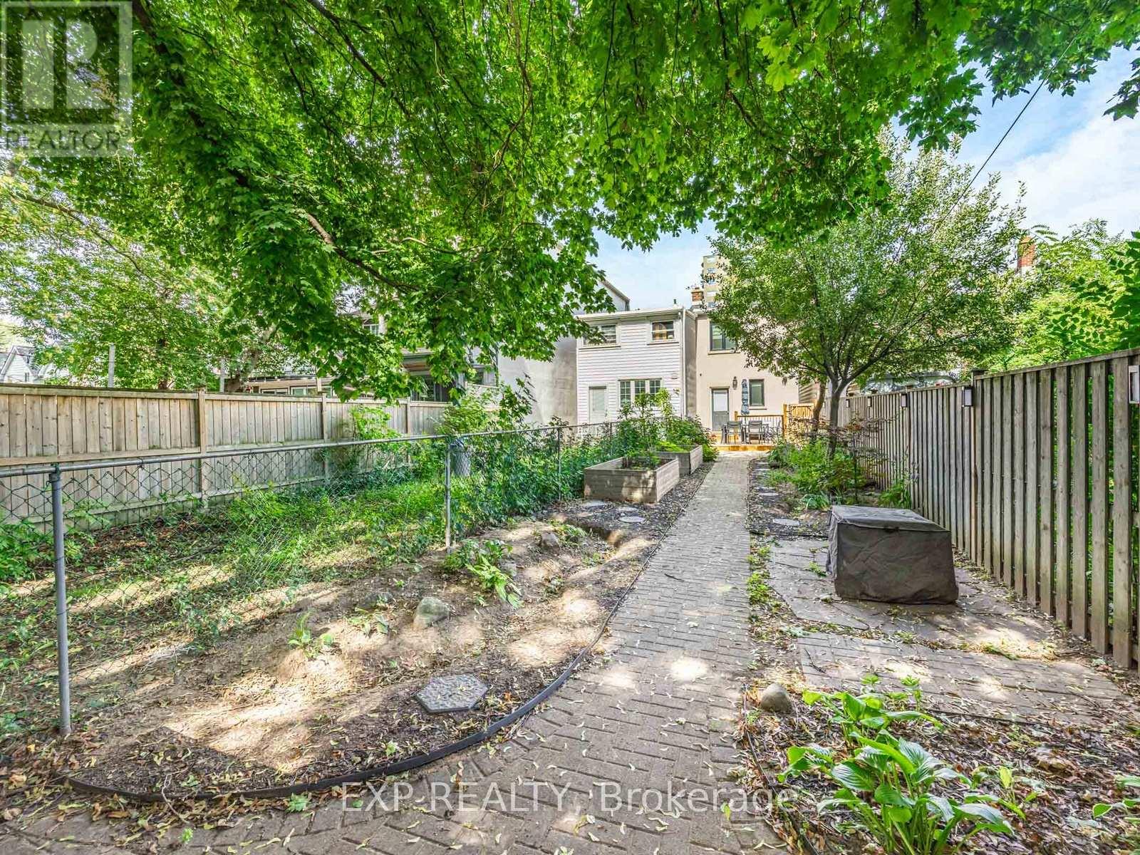 223 Gowan Avenue, Toronto, Ontario  M4J 2K7 - Photo 31 - E12963252