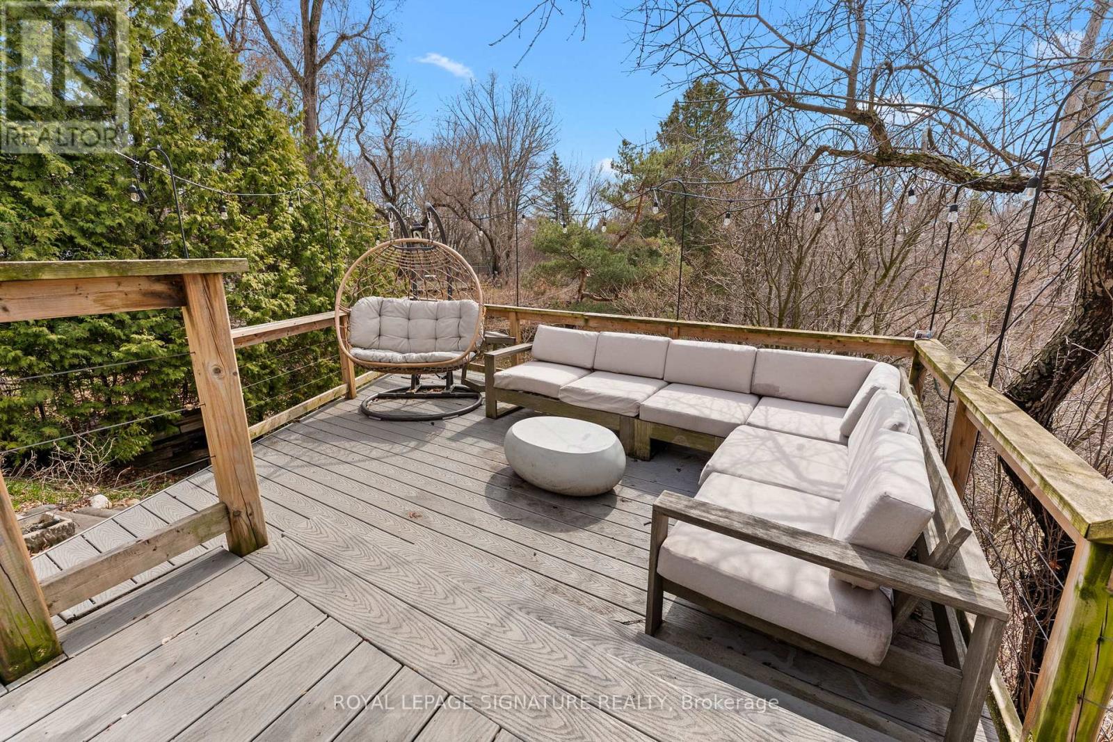 47 Don Valley Drive, Toronto, Ontario  M4K 2J1 - Photo 21 - E12963348