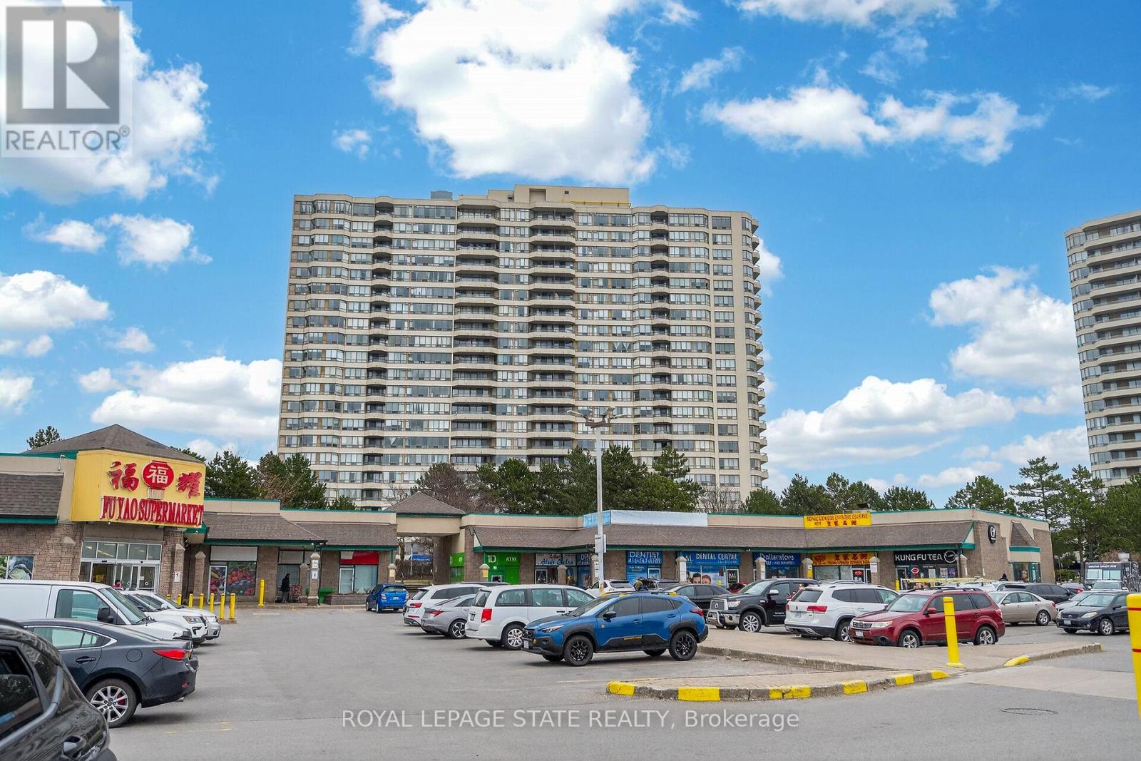 1918 - 3 GREYSTONE WALK DRIVE, Toronto, Ontario