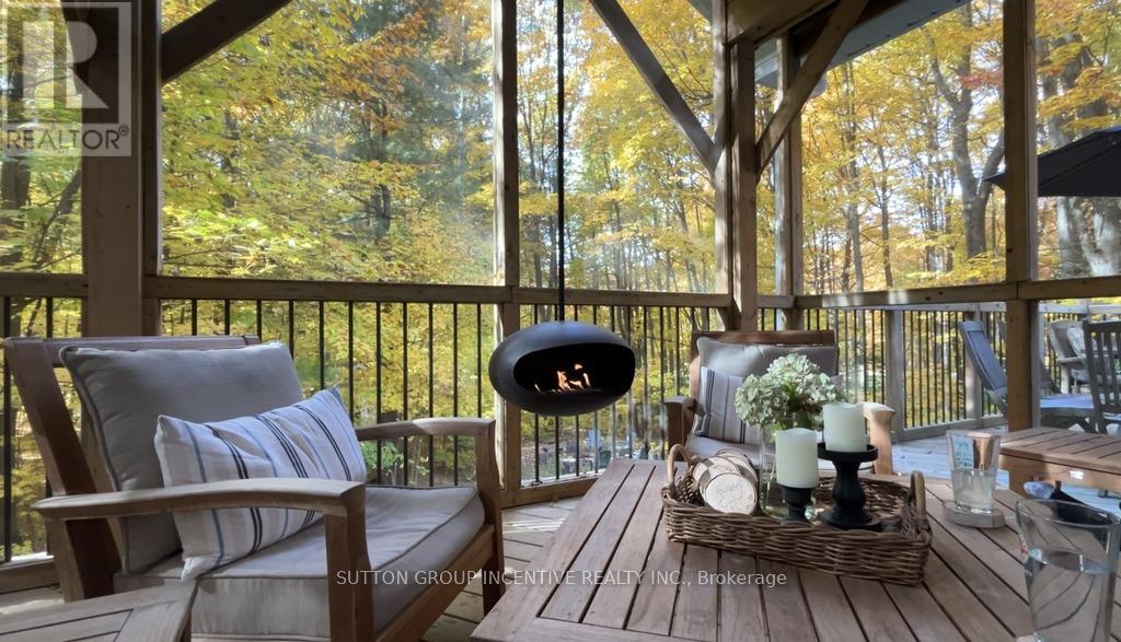 11 Beechwood Road, Oro-Medonte, Ontario  L4M 4Y8 - Photo 12 - S12962818