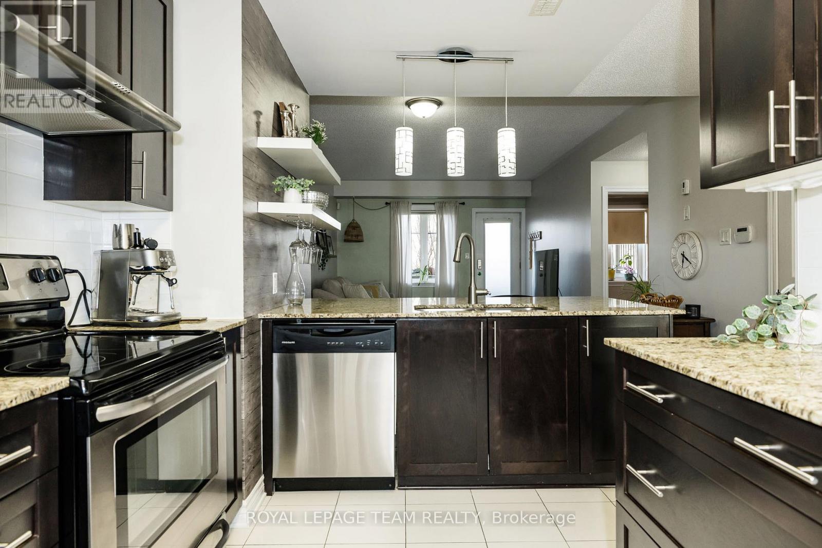 A - 19 Tadley Private, Ottawa, Ontario  K2J 2T3 - Photo 17 - X12963158