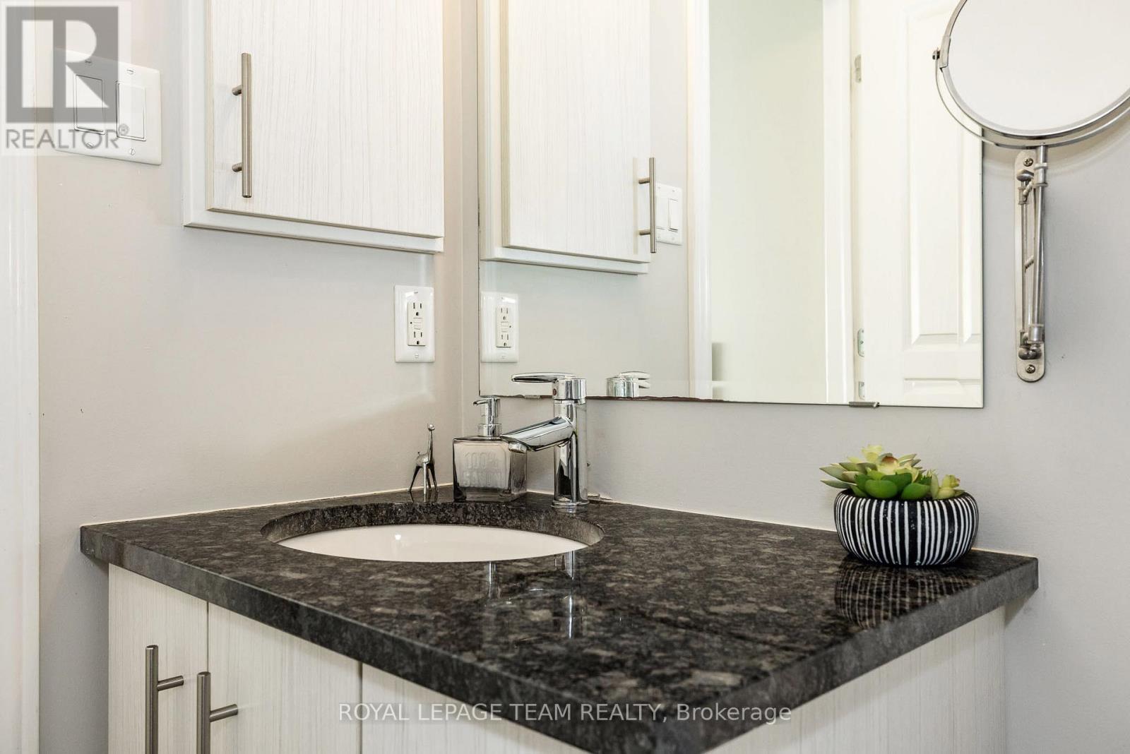 A - 19 Tadley Private, Ottawa, Ontario  K2J 2T3 - Photo 25 - X12963158