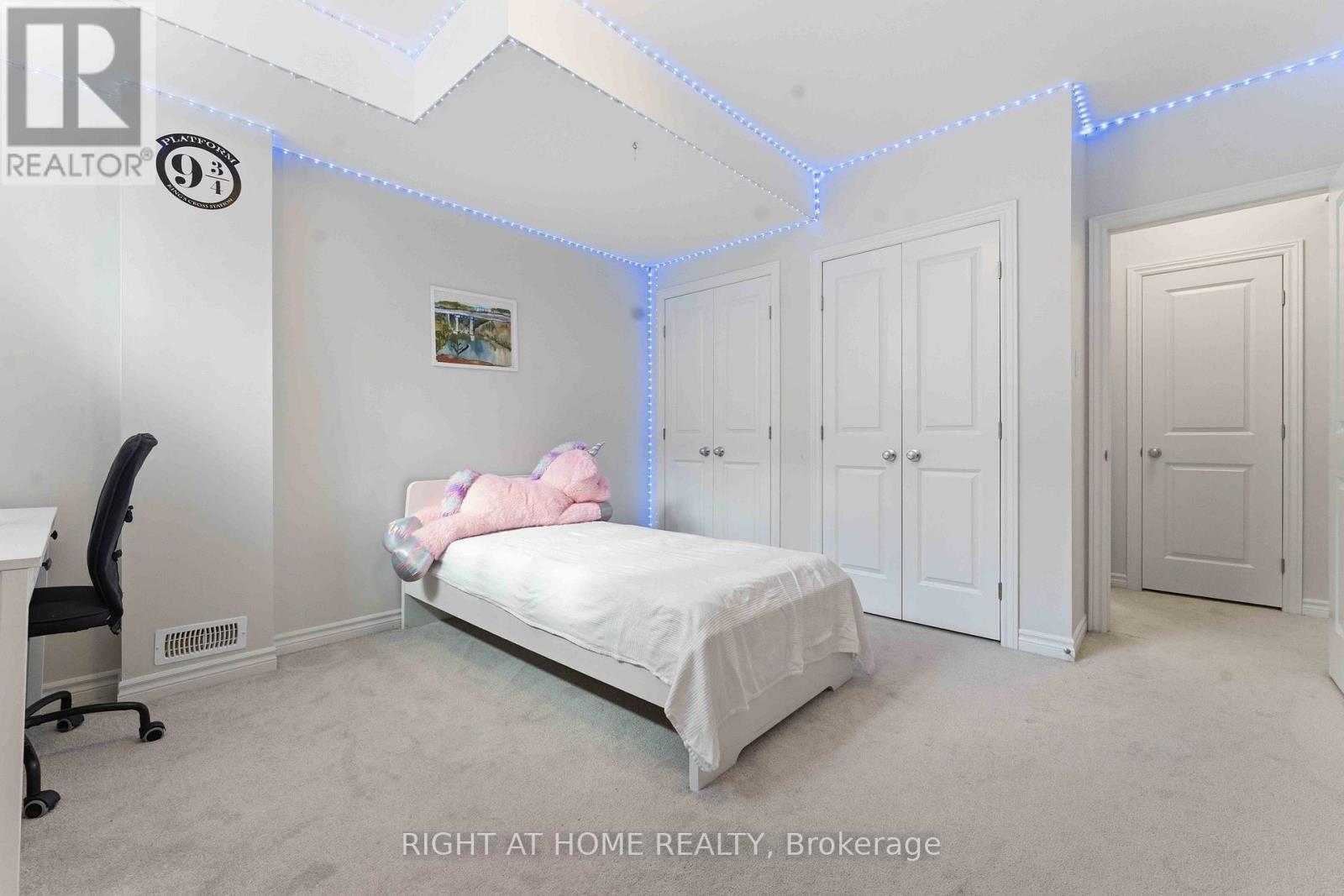 272 Maygrass Way, Ottawa, Ontario  K2S 2K9 - Photo 31 - X12963294