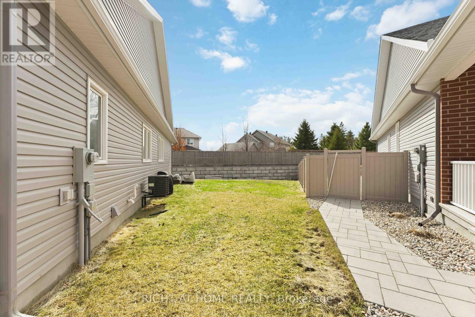 272 Maygrass Way, Ottawa, Ontario  K2S 2K9 - Photo 37 - X12963294