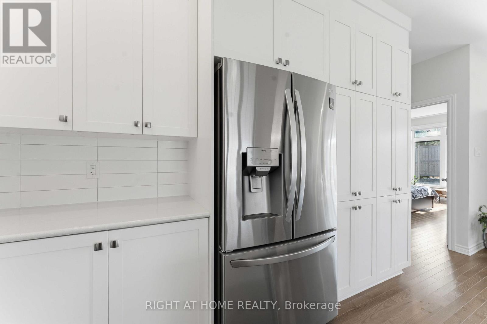 272 Maygrass Way, Ottawa, Ontario  K2S 2K9 - Photo 9 - X12963294