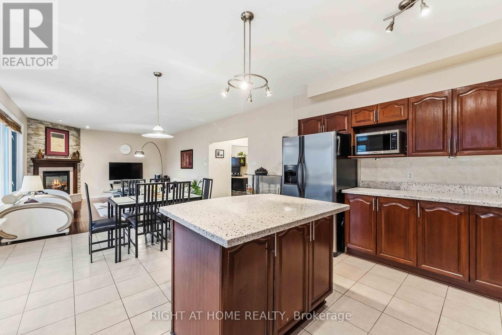 38 Penrith Street, Ottawa, Ontario  K2W 1E5 - Photo 15 - X12963296