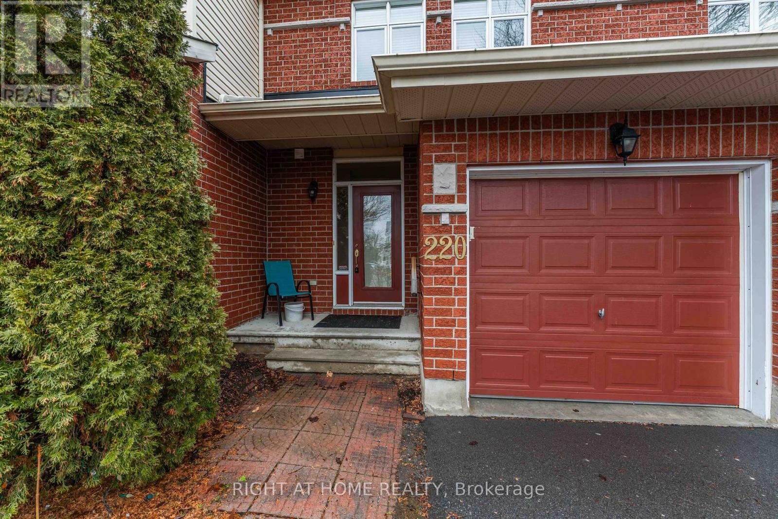220 Windhurst Drive, Ottawa, Ontario  K2G 6H9 - Photo 2 - X12963304