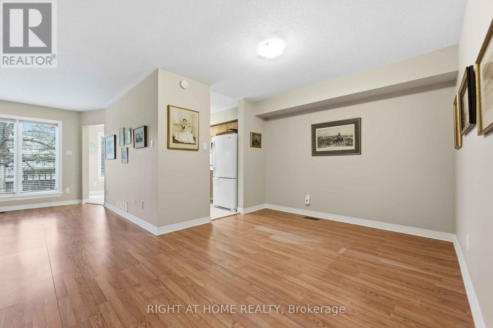 220 Windhurst Drive, Ottawa, Ontario  K2G 6H9 - Photo 8 - X12963304