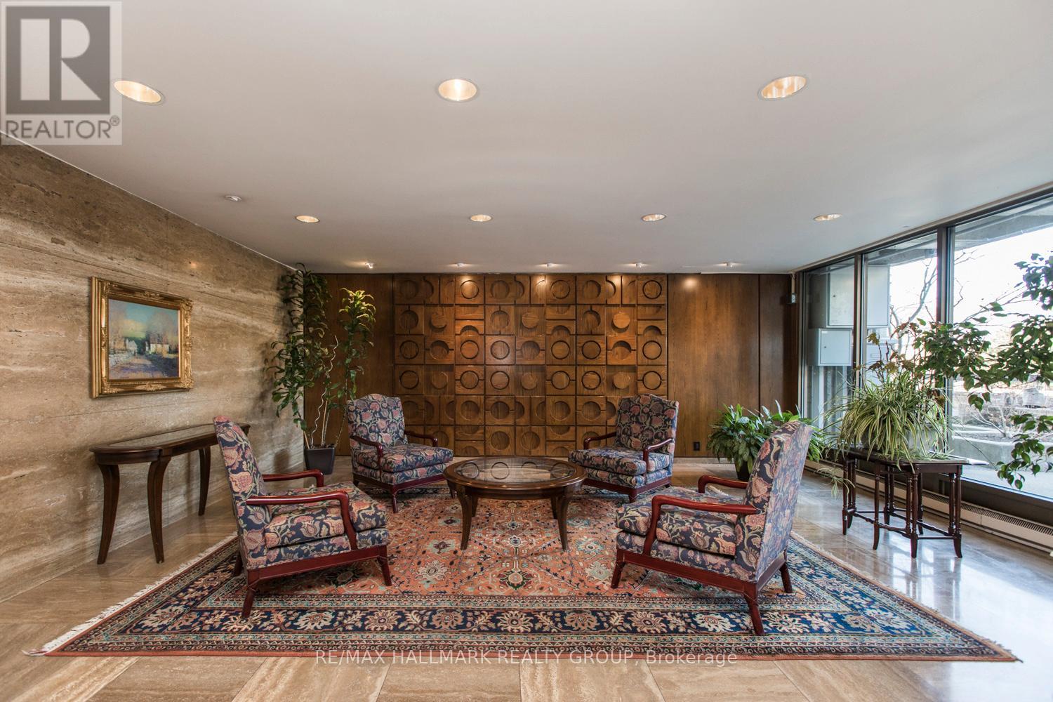 1706 - 2625 Regina Street, Ottawa, Ontario  K2B 5W8 - Photo 4 - X12963344