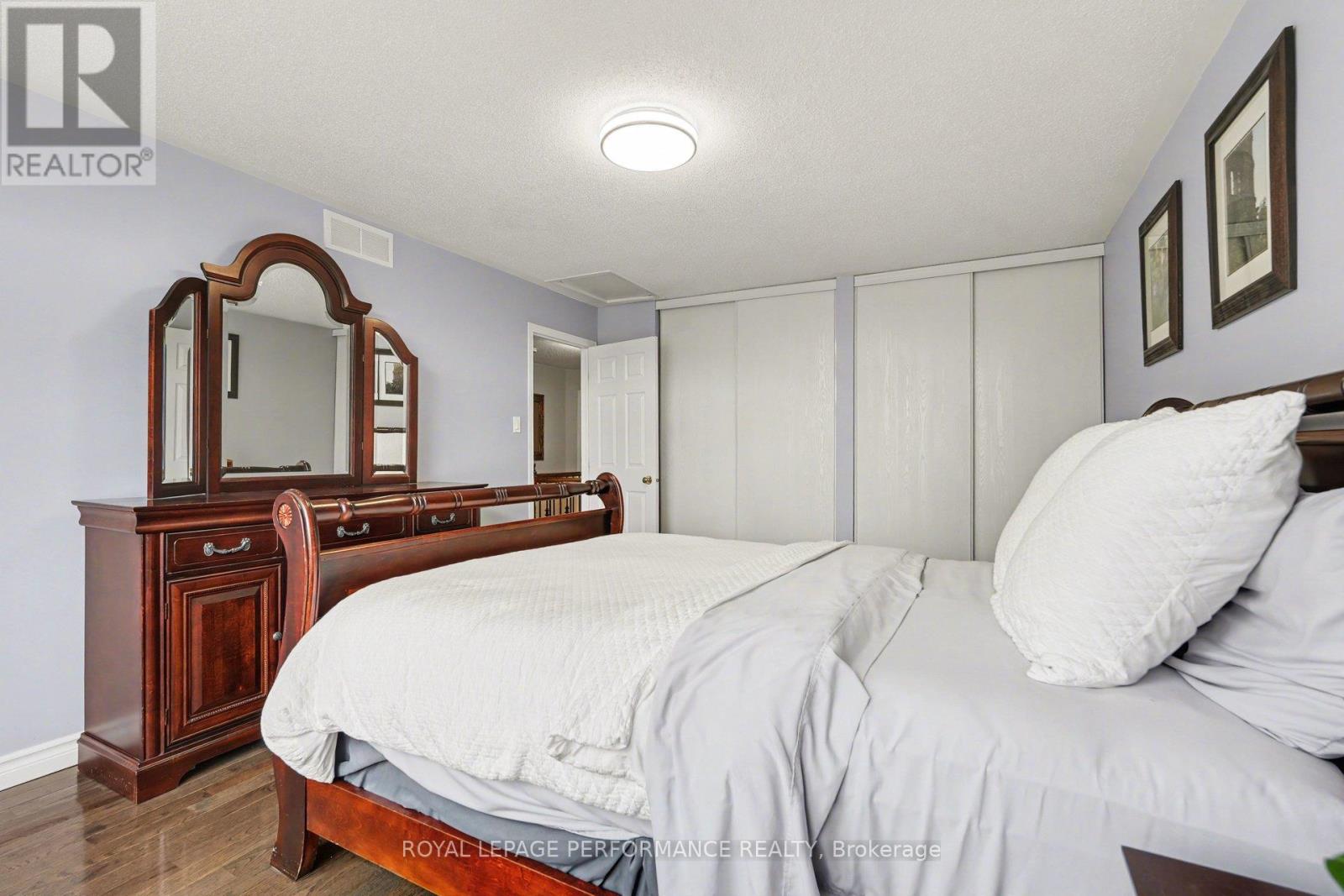 992 Ballantyne Drive, Ottawa, Ontario  K4A 4H4 - Photo 23 - X12963384