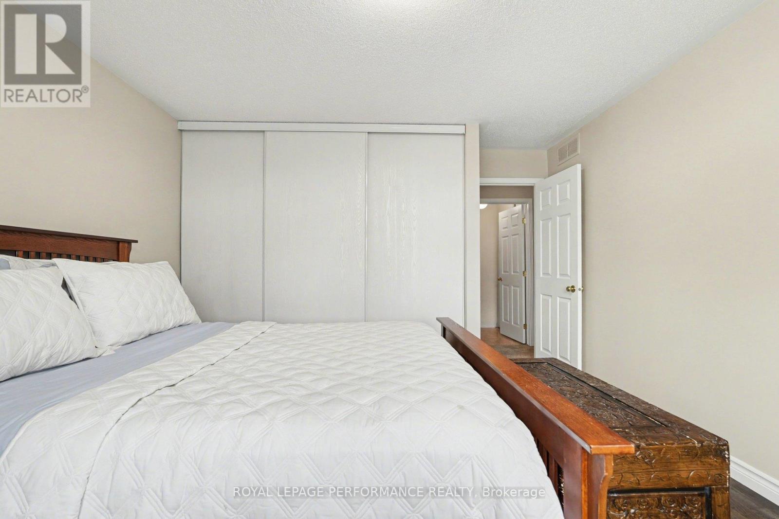 992 Ballantyne Drive, Ottawa, Ontario  K4A 4H4 - Photo 25 - X12963384