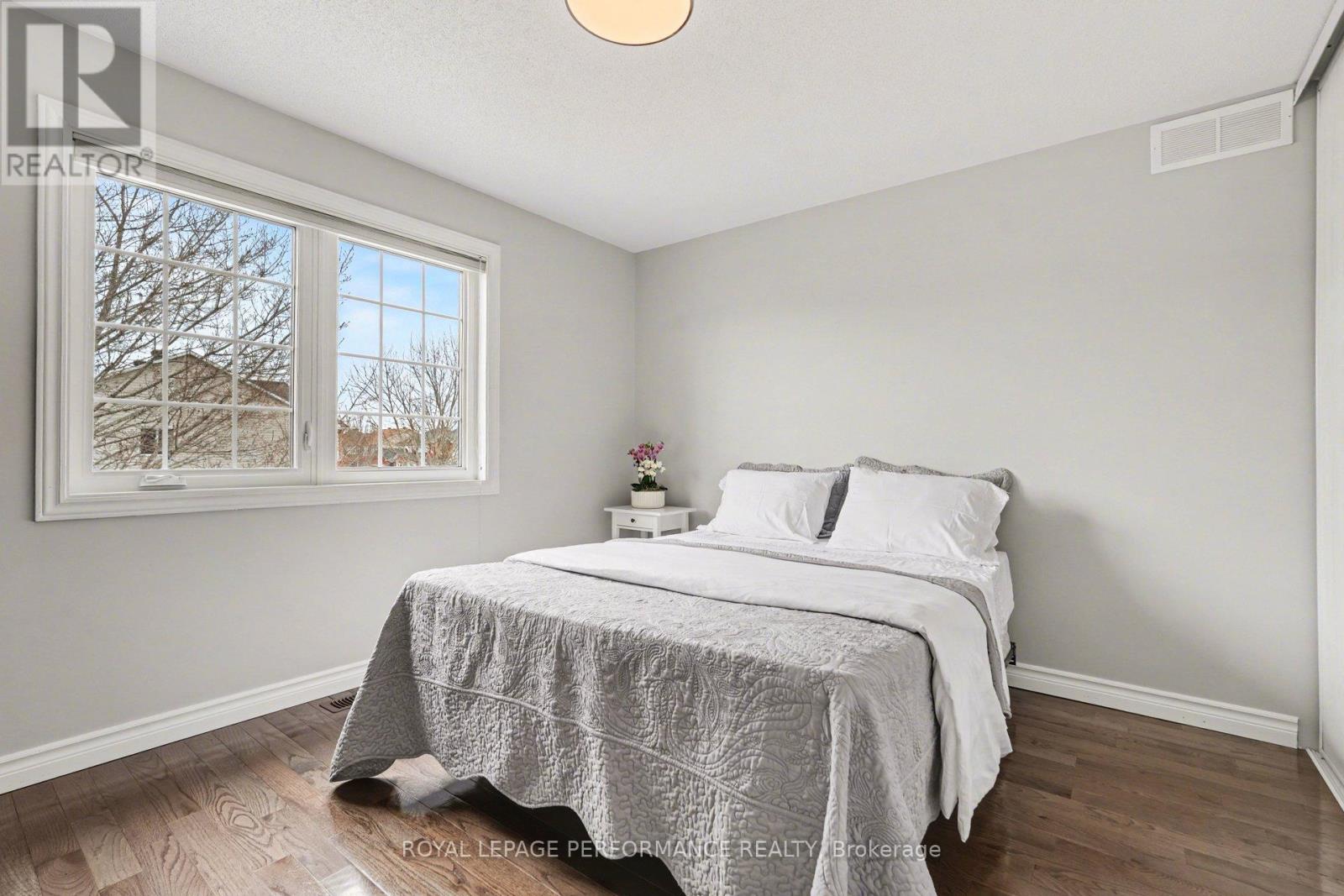 992 Ballantyne Drive, Ottawa, Ontario  K4A 4H4 - Photo 26 - X12963384