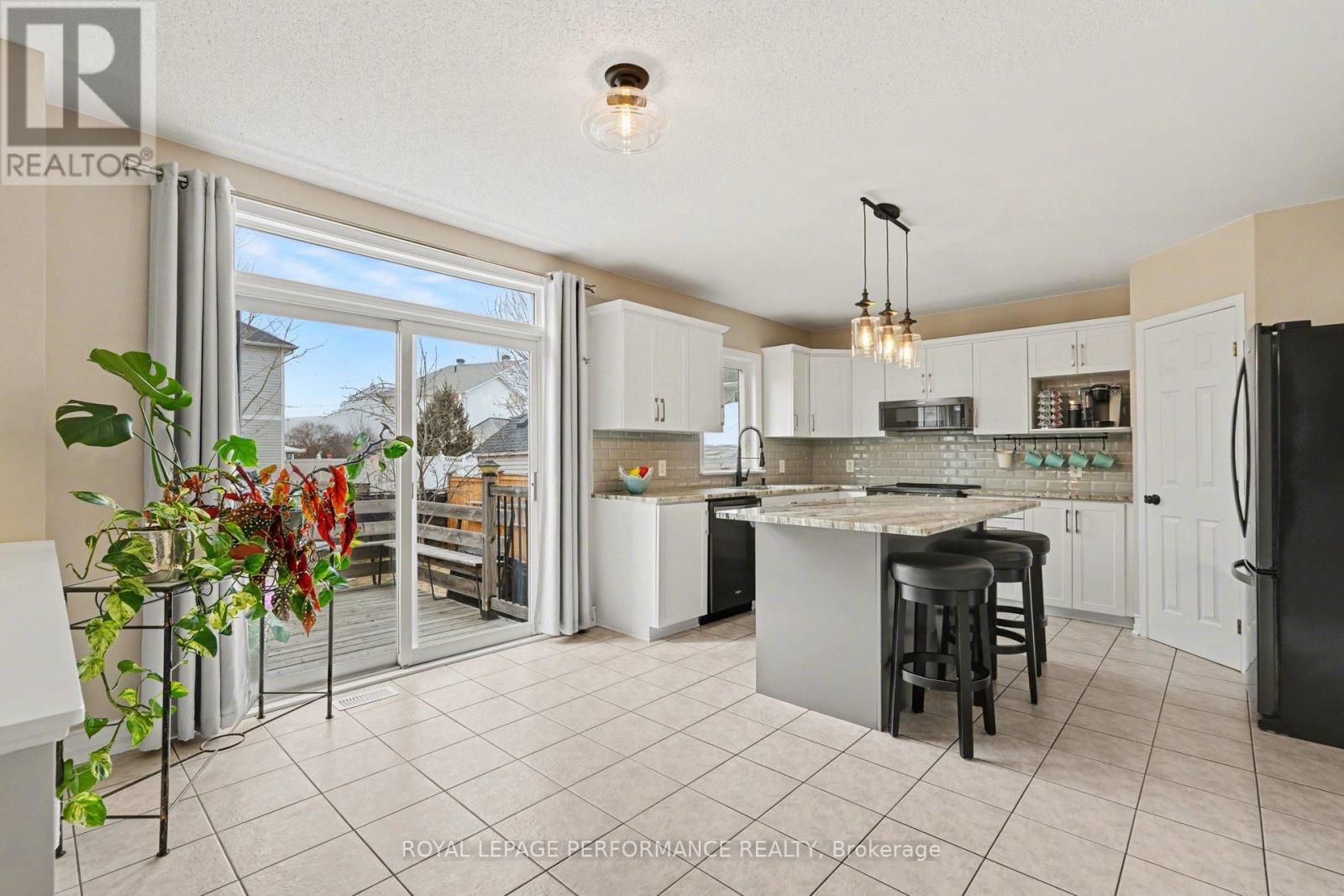 992 Ballantyne Drive, Ottawa, Ontario  K4A 4H4 - Photo 7 - X12963384