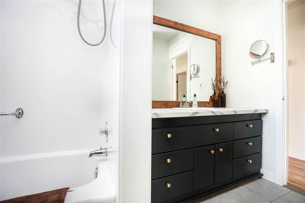 244 Knowles Avenue, Winnipeg, Manitoba  R2G 1C7 - Photo 15 - 202606041