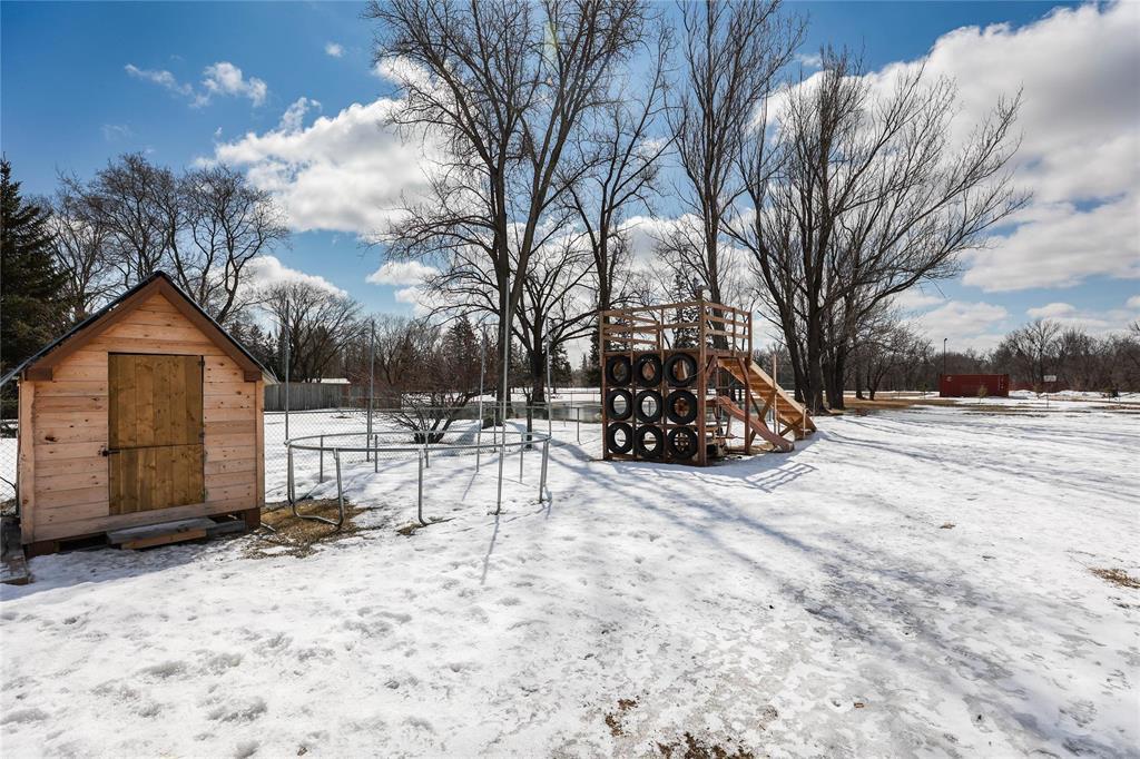 244 Knowles Avenue, Winnipeg, Manitoba  R2G 1C7 - Photo 31 - 202606041