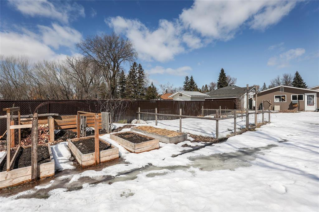 244 Knowles Avenue, Winnipeg, Manitoba  R2G 1C7 - Photo 34 - 202606041