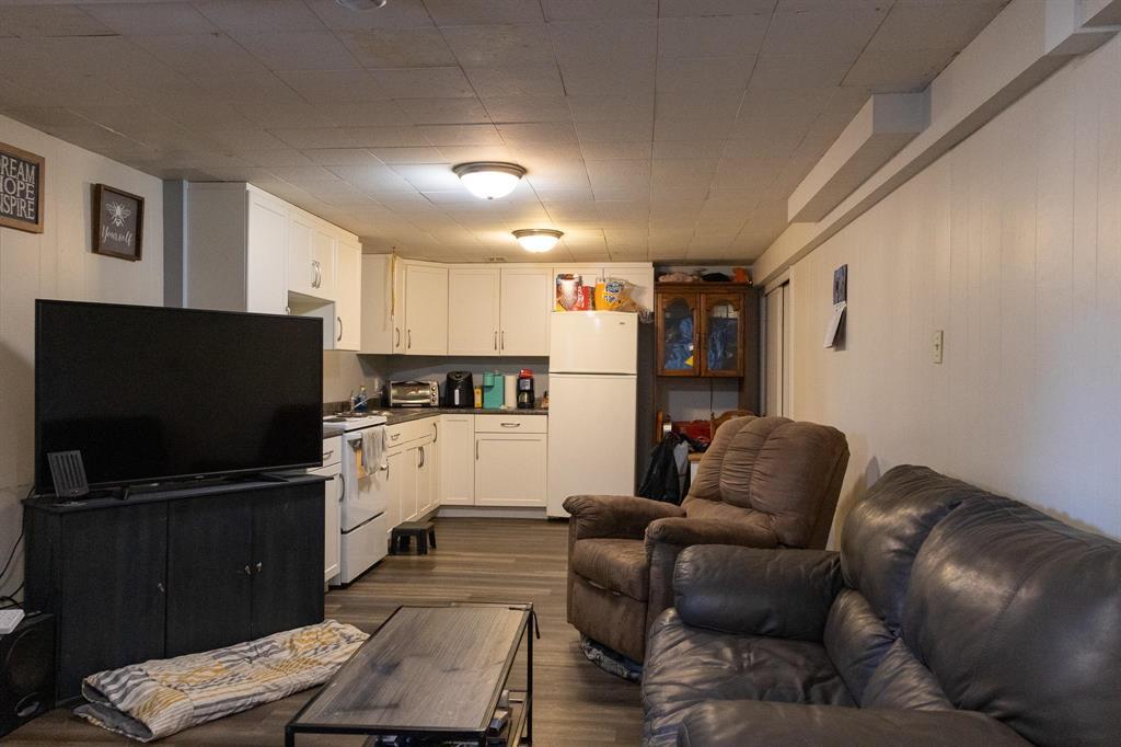 2 Pine Crescent, Steinbach, Manitoba  R5G 0G7 - Photo 10 - 202606412