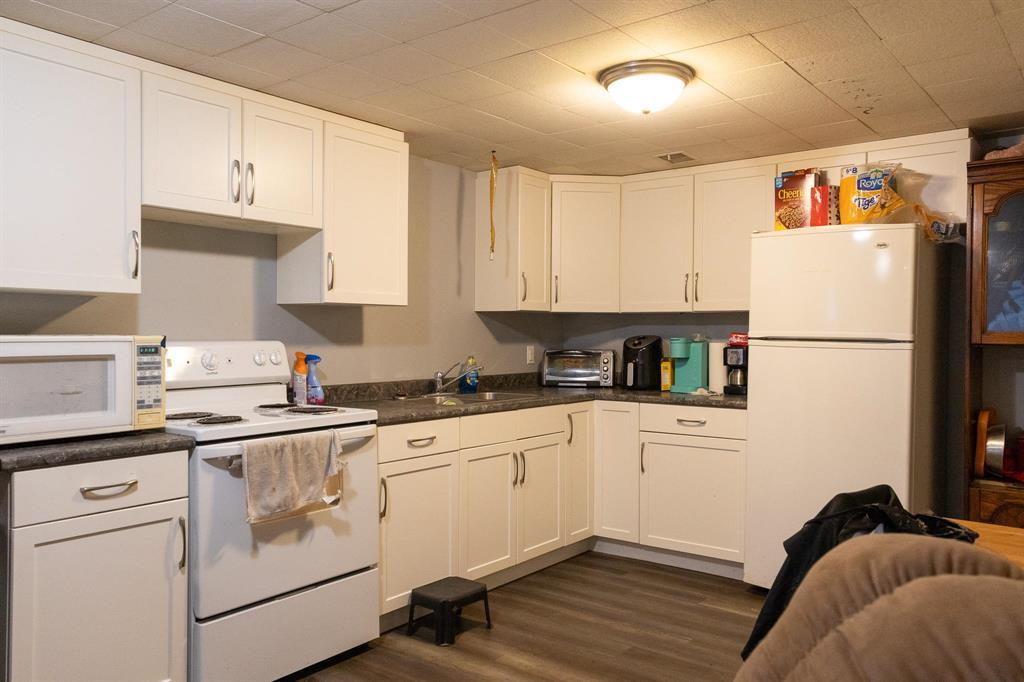 2 Pine Crescent, Steinbach, Manitoba  R5G 0G7 - Photo 11 - 202606412