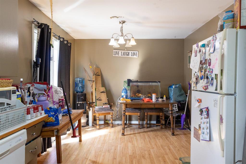 2 Pine Crescent, Steinbach, Manitoba  R5G 0G7 - Photo 4 - 202606412