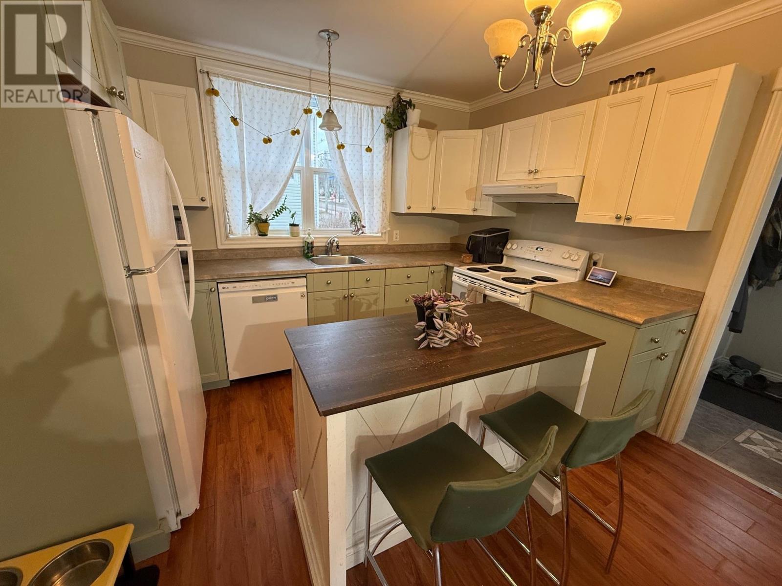 276 Duke Street, Summerside, Prince Edward Island  C1N 3T1 - Photo 3 - 202606431