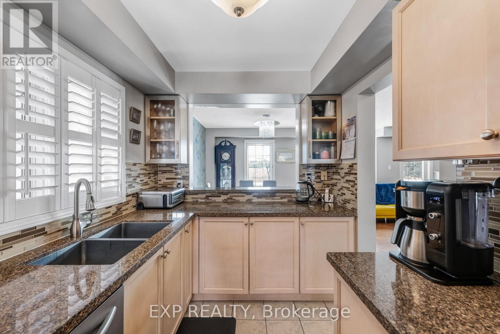 45 Sandlewood Court, Aurora, Ontario  L4G 7N2 - Photo 14 - N12963154