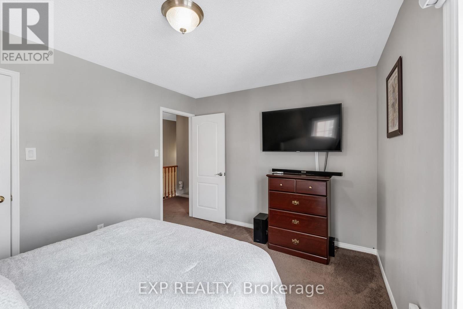 45 Sandlewood Court, Aurora, Ontario  L4G 7N2 - Photo 27 - N12963154