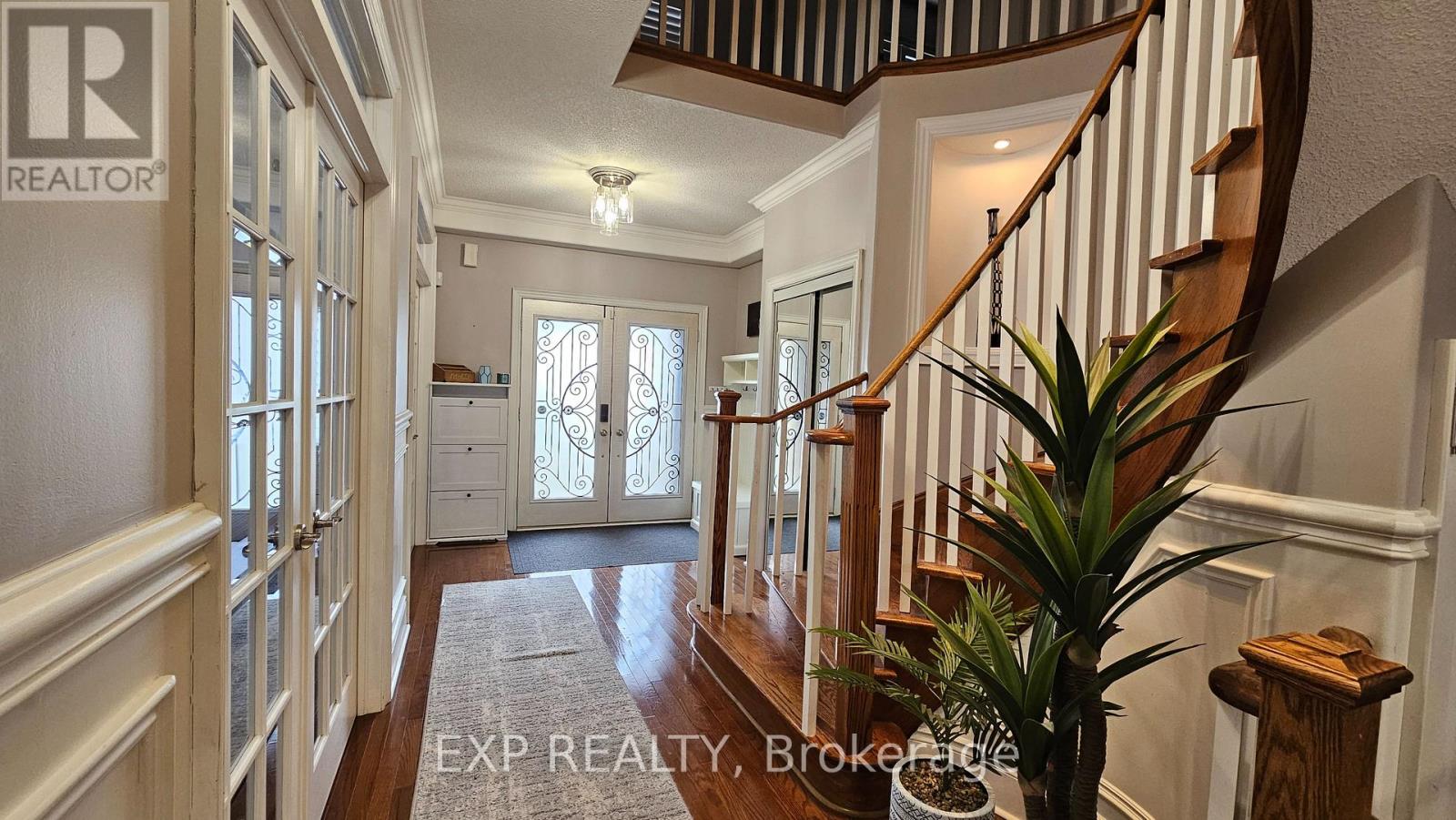 1194 Mitchell Court, Innisfil, Ontario  L9S 5A5 - Photo 3 - N12963180