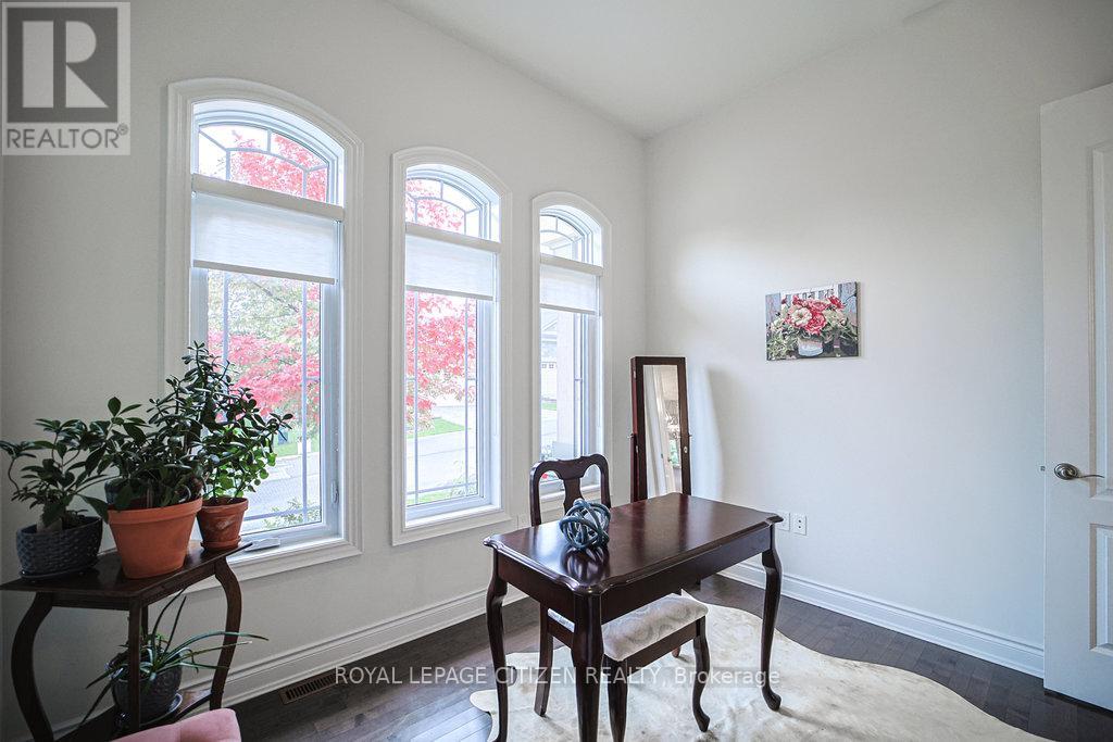 19 Westmount Drive, New Tecumseth, Ontario  L9R 0P5 - Photo 17 - N12963224