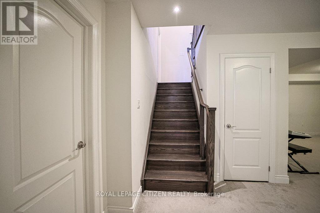 19 Westmount Drive, New Tecumseth, Ontario  L9R 0P5 - Photo 29 - N12963224