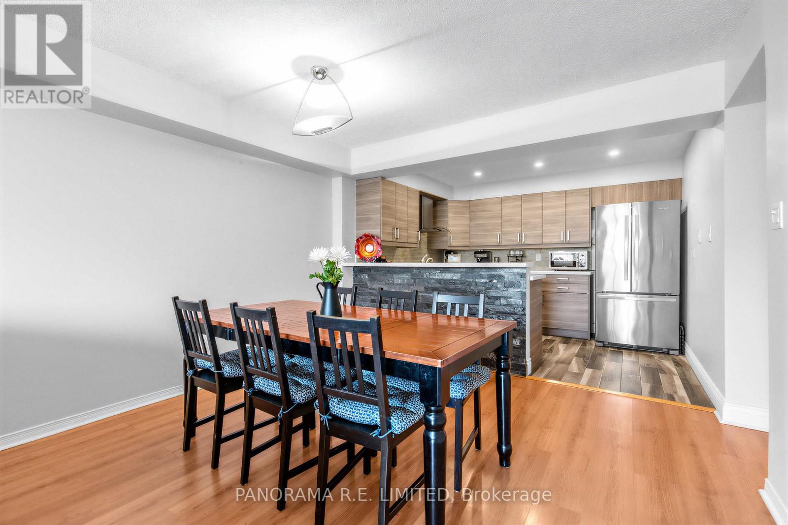 504 - 309 Major Mackenzie Drive E, Richmond Hill, Ontario  L4C 9V5 - Photo 7 - N12963260