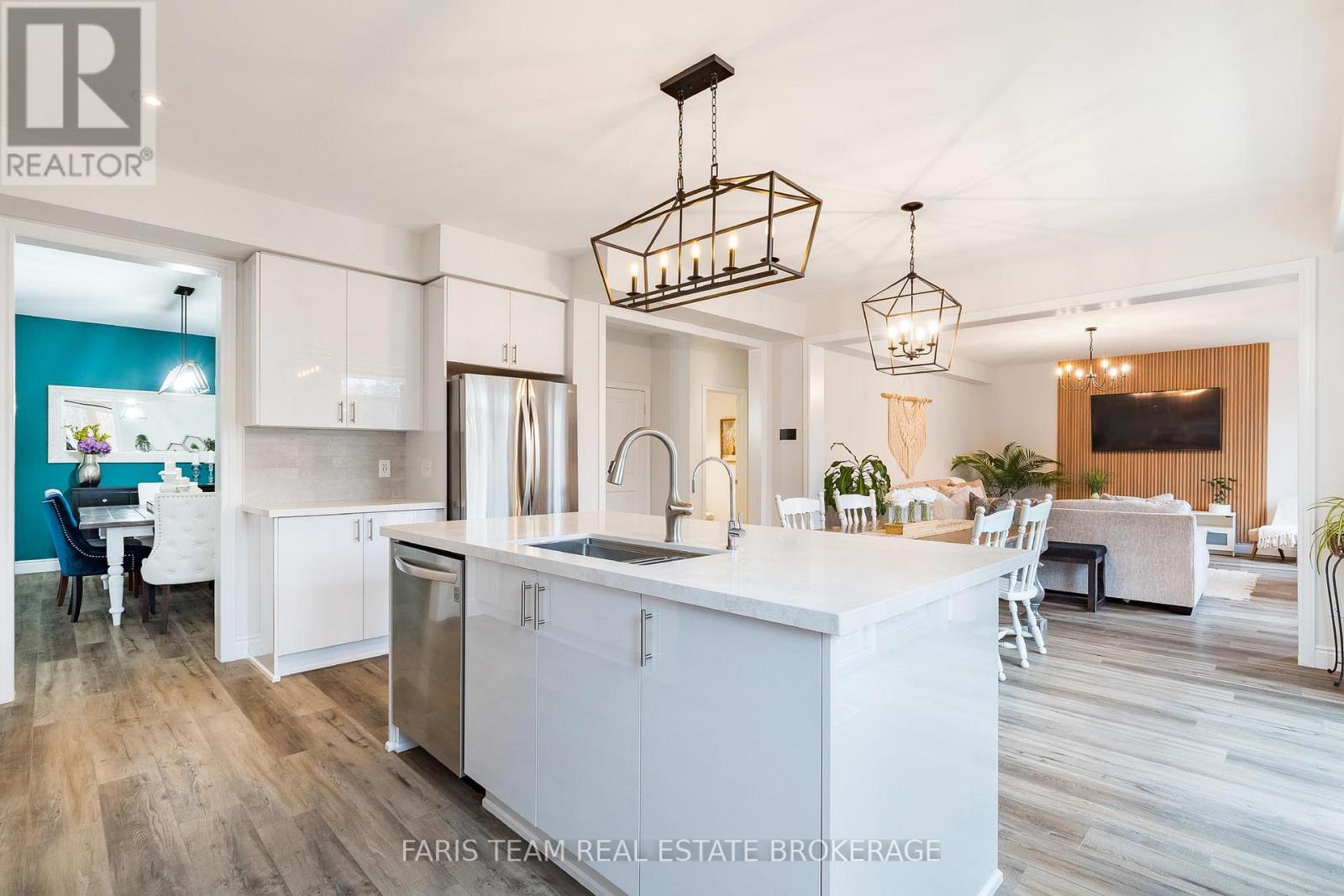 184 Brownley Lane, Essa (Angus), Ontario  L0M 1B6 - Photo 10 - N12963262