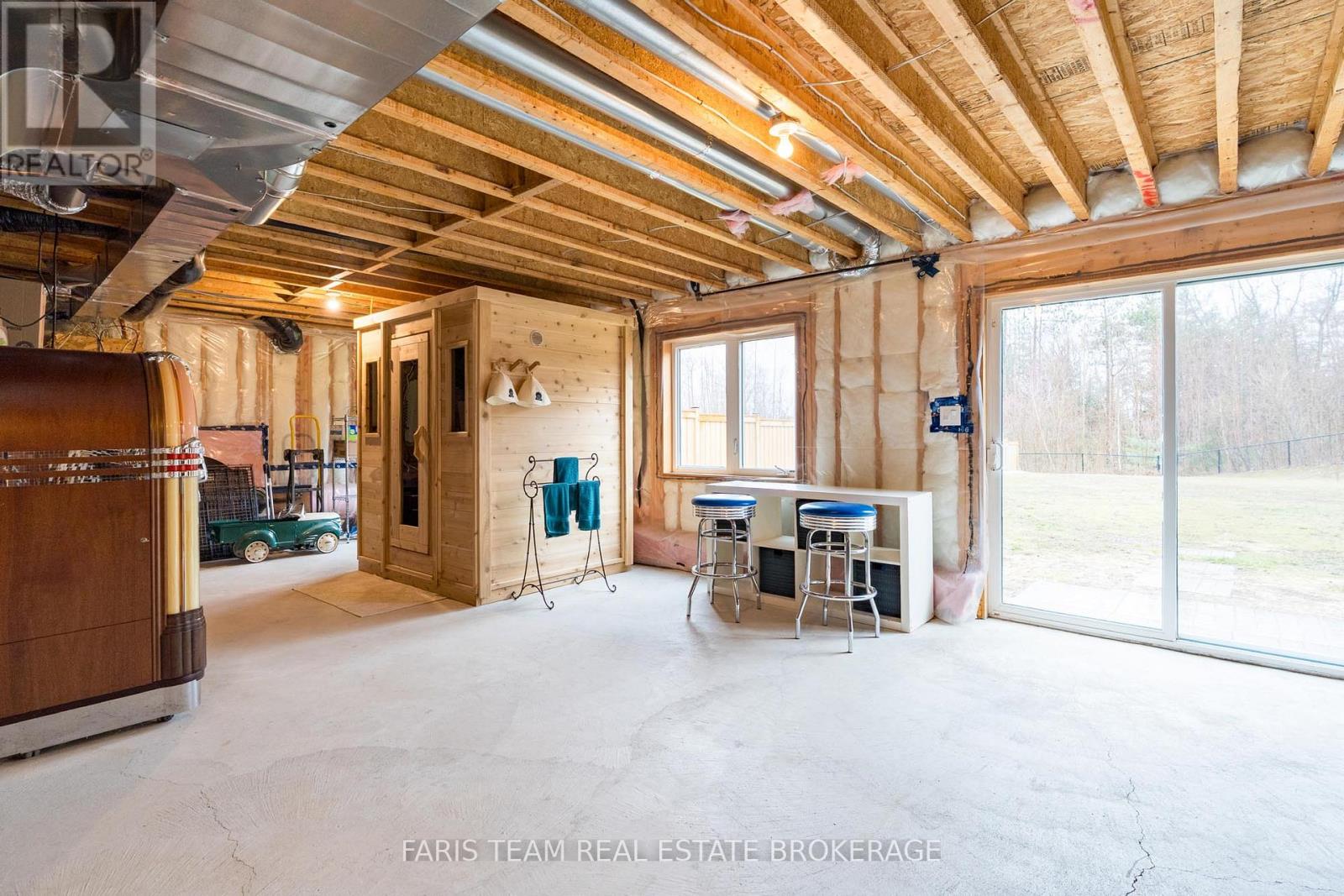 184 Brownley Lane, Essa (Angus), Ontario  L0M 1B6 - Photo 41 - N12963262