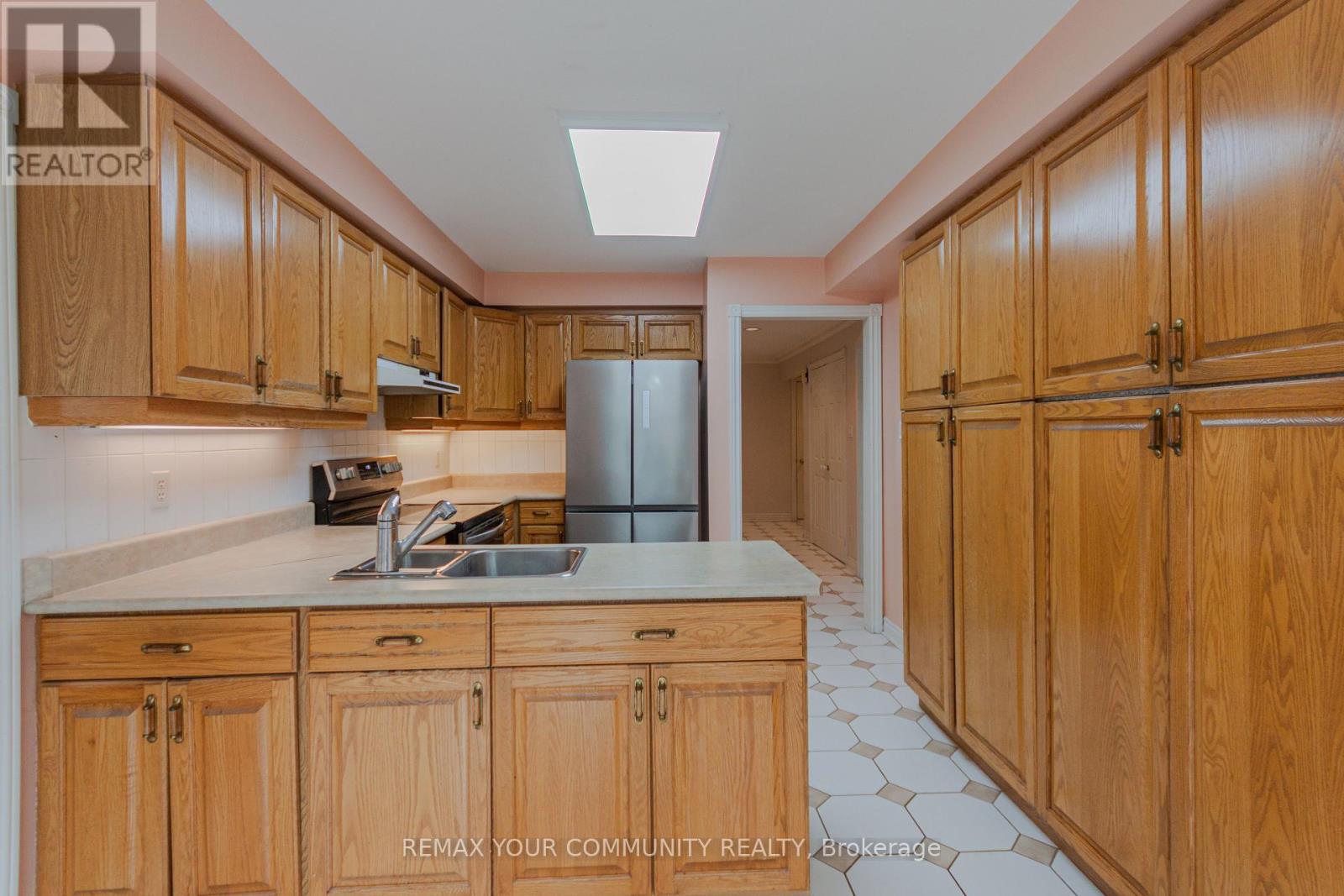 47 Elmsley Drive, Richmond Hill, Ontario  L4C 8N7 - Photo 16 - N12963268